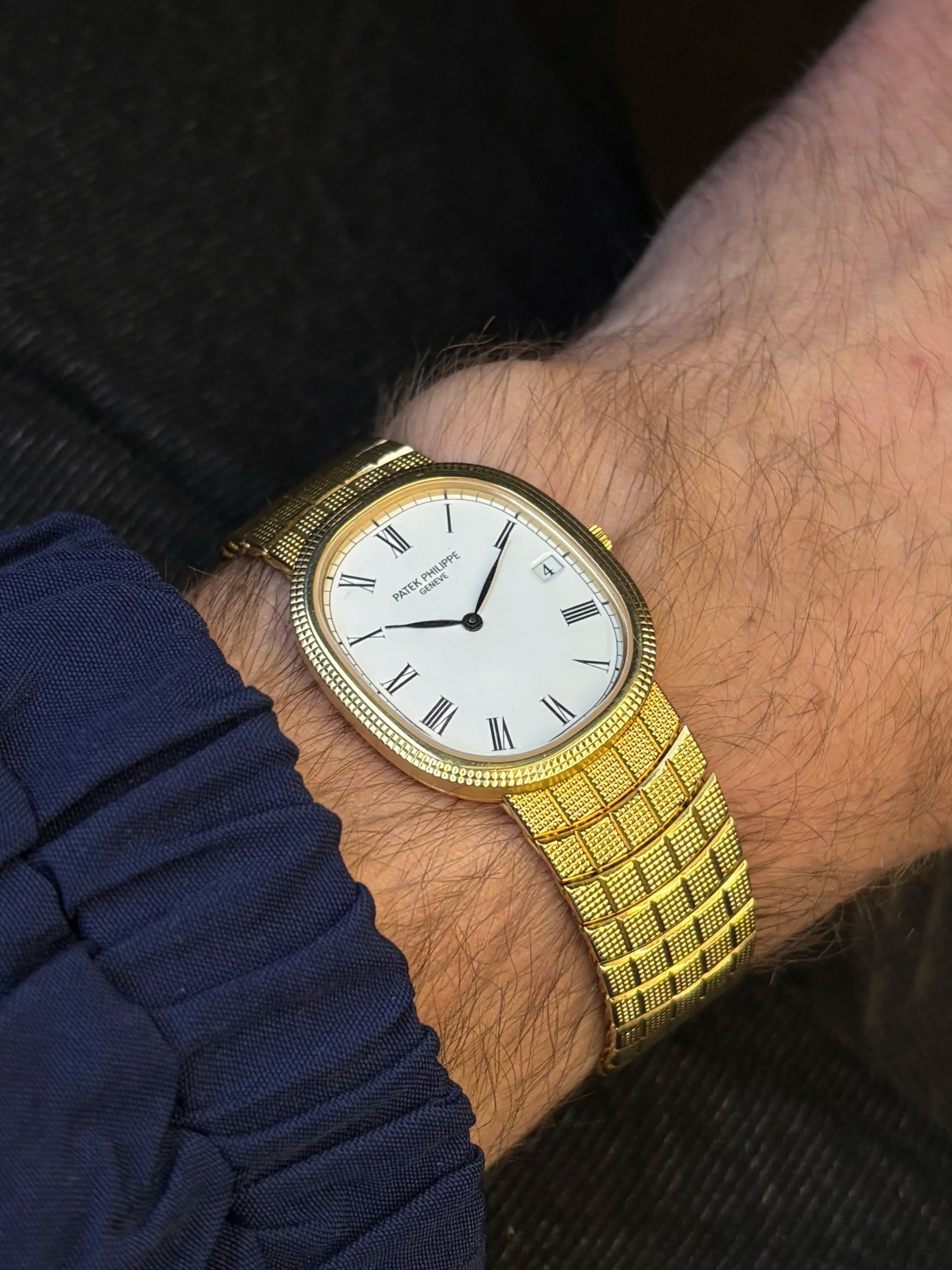 Patek Philippe Ellipse Yellow Gold White Porcelain Roman Dial ref. 3931/010