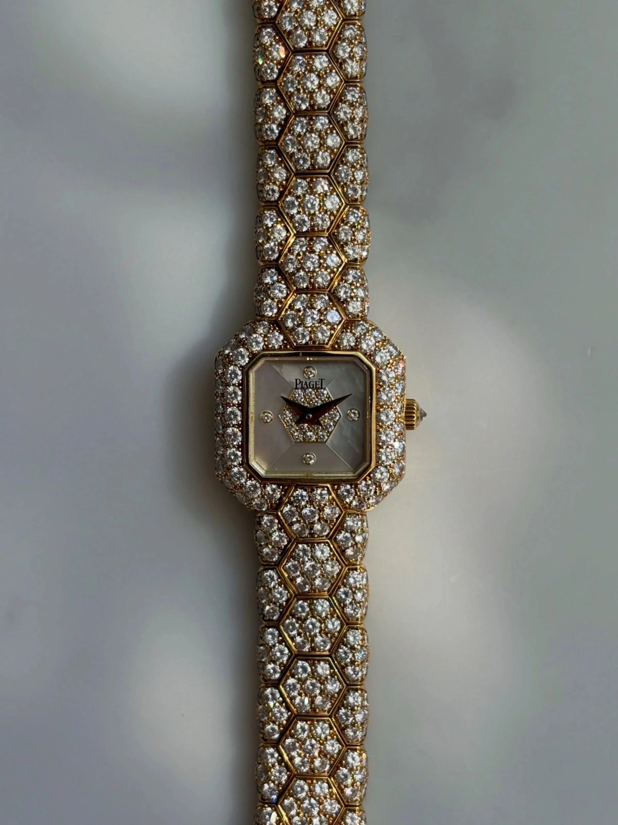Piaget 'Honeycomb' Mini Cocktail Watch Yellow Gold Full Diamond Set Bracelet, Bezel, Dial & Mosaic Mother Of Pearl ref. 5985