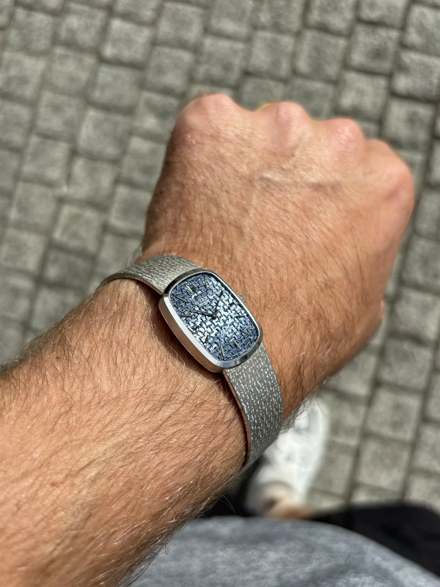 Rolex Cellini White Gold Textured Blue Dial ref. 4308 — Doble