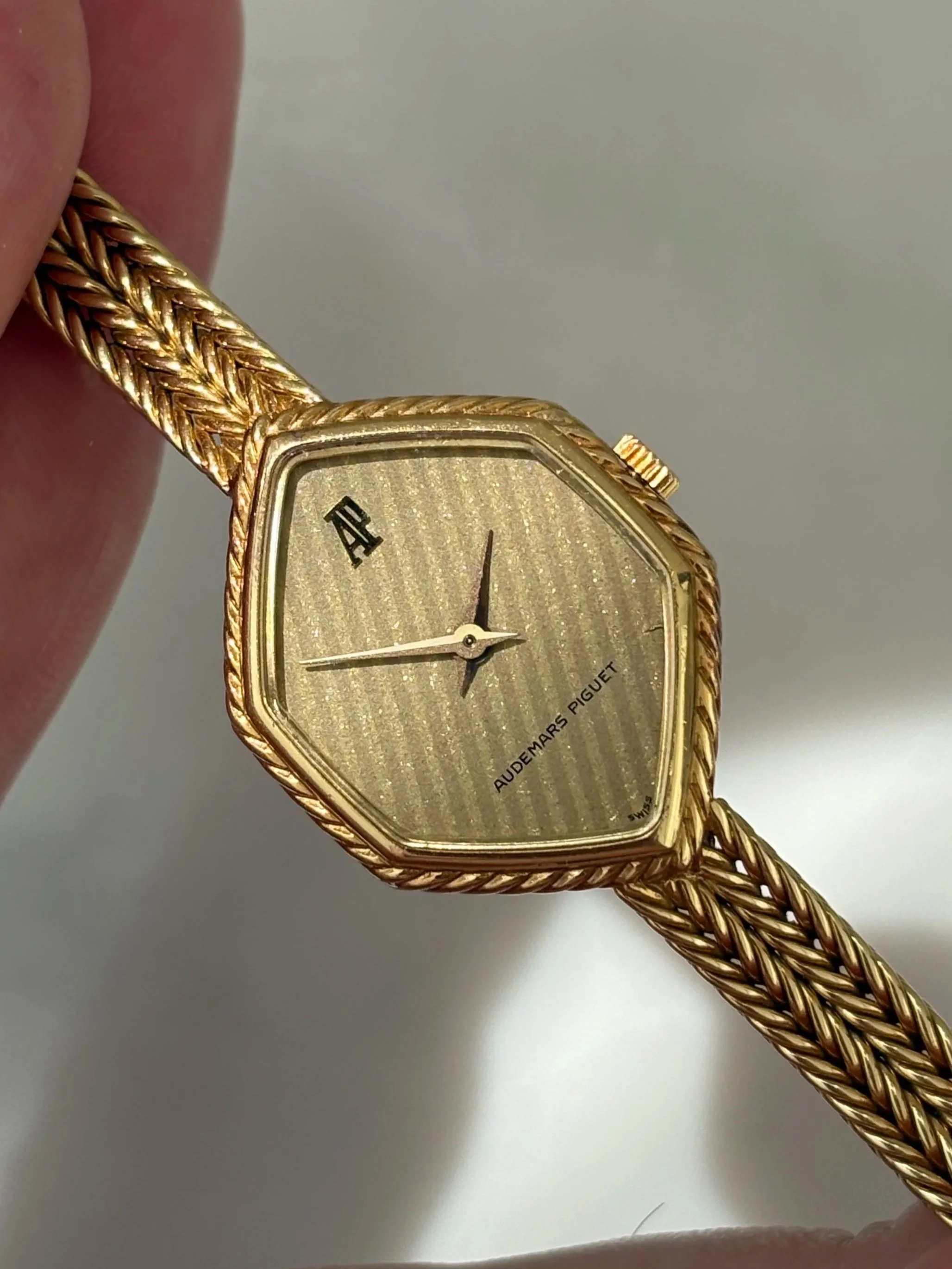 Audemars Piguet Mini Cocktail Watch Yellow Gold Hexagon Case Ribbed 'Snowflake' DIal