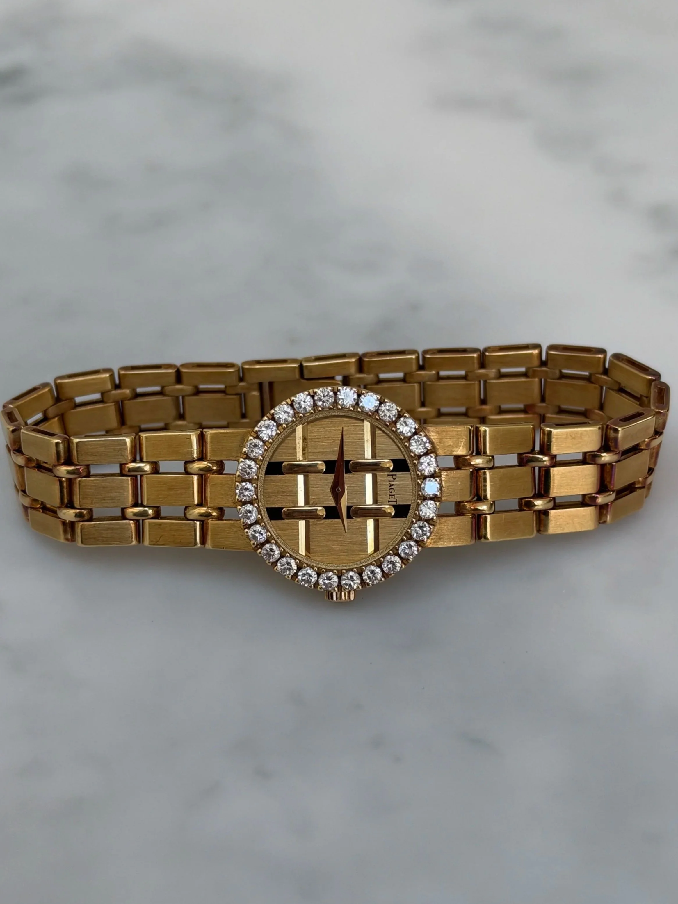 Piaget Mini Chain Watch Yellow Gold Diamond Bezel ref. 8295 K51