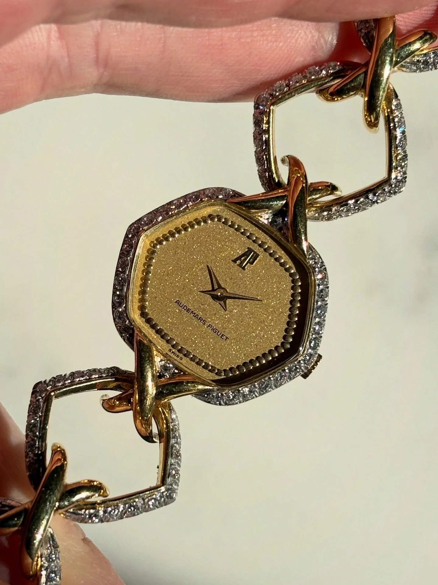 Audemars Piguet Yellow Gold Diamond Set Chain Champagne Snowflake Dial