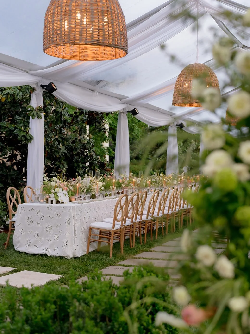 Liz and Rand last spring 💕

Photo: @mollypeachphoto
Planning/Design: @jennyrichterevents
Floral Design: @maryloverichardson
Lighting: @nashvilleeventlighting
Rentals: @curatedeventsnashville @questevents_nashville
Venue: Private residence 
Second ph