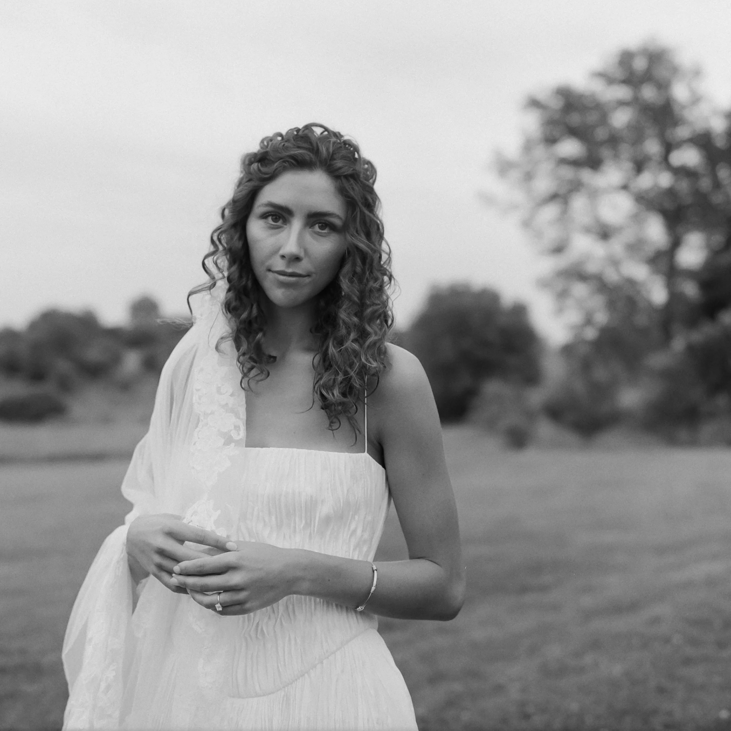 Becca &amp; getting ready in b&amp;w 💕