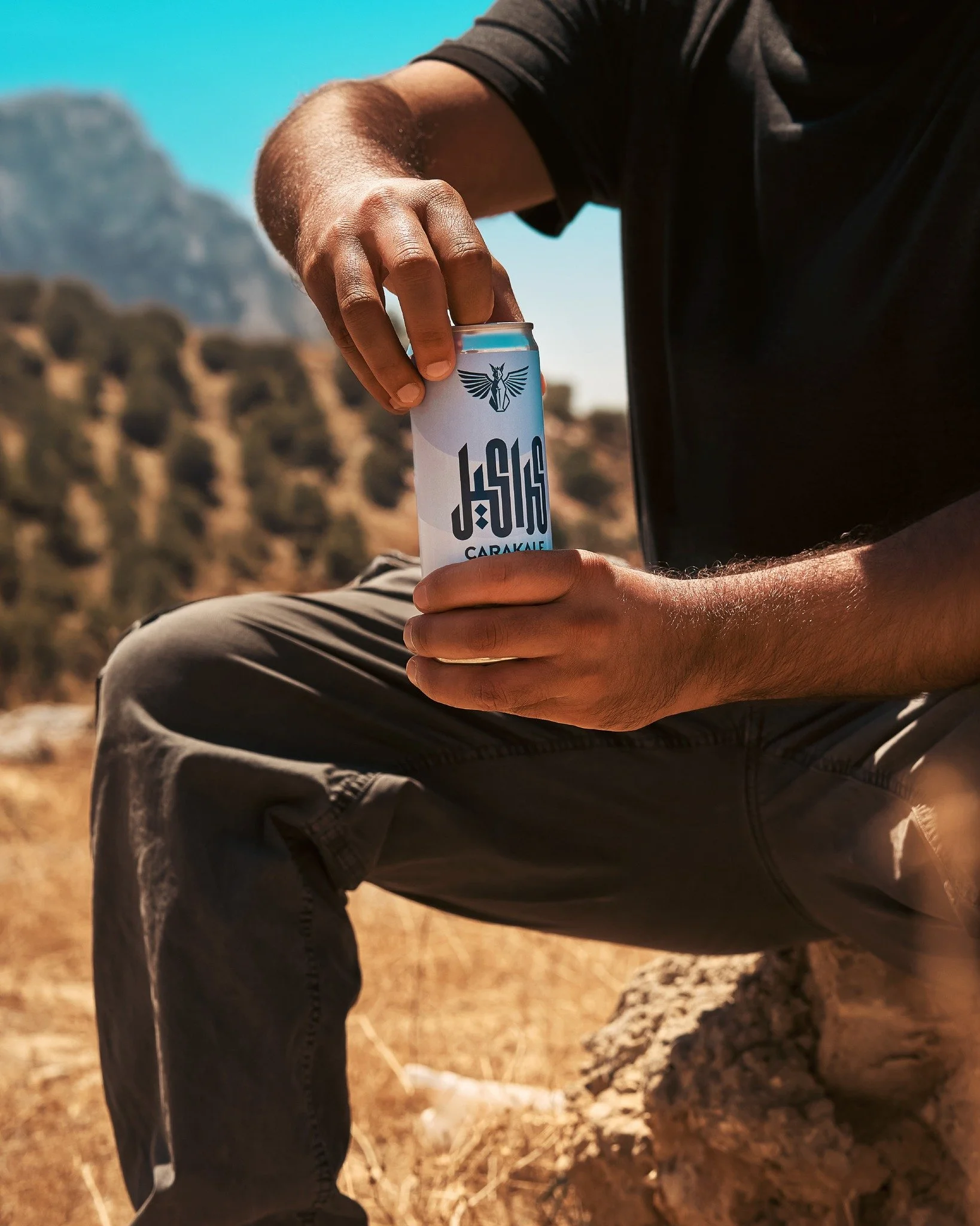 Cans go anywhere. 
The best weather for outdoors is here, don't forget your cans. 
#Carakale
