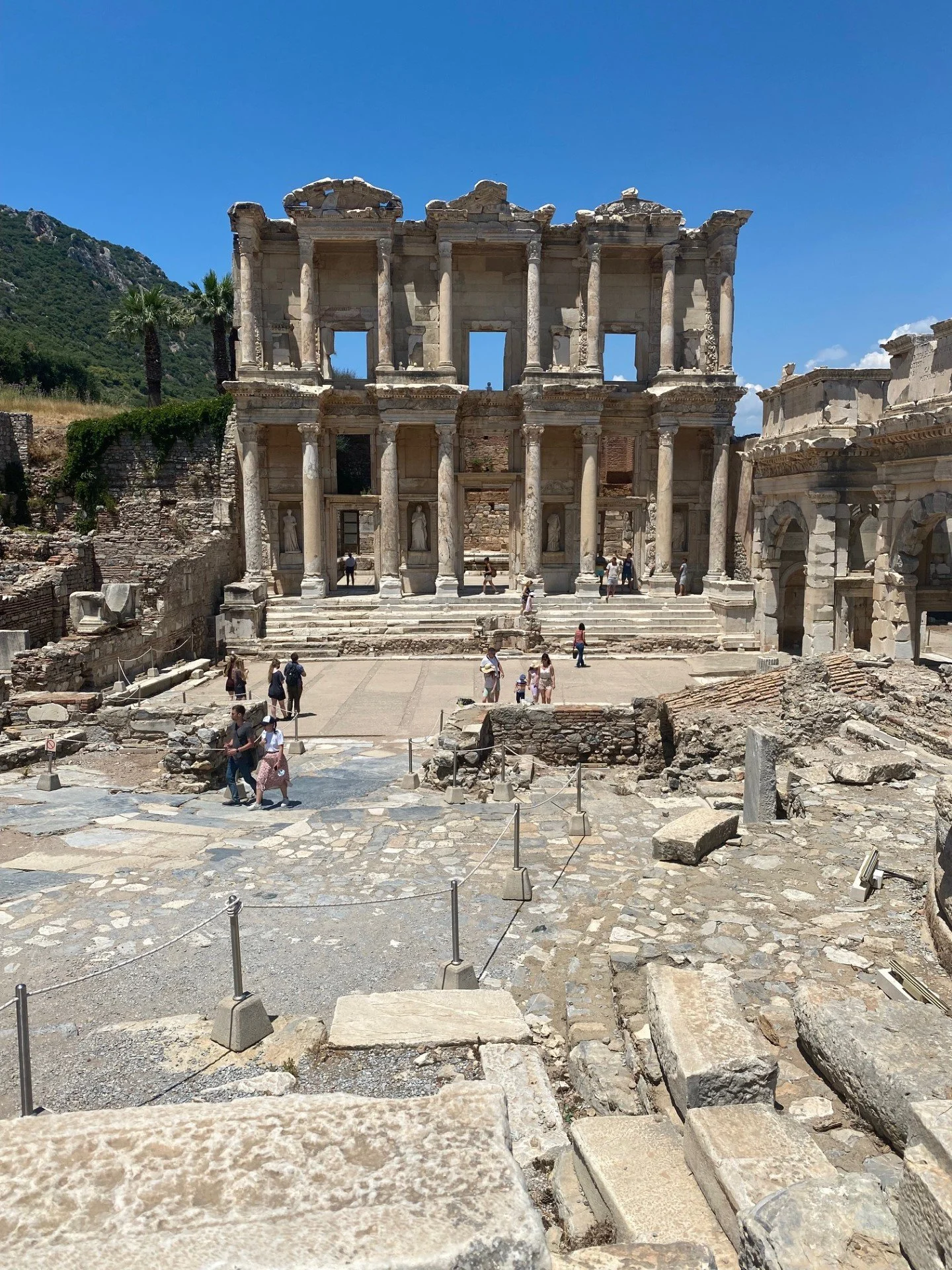 ruins.jpg