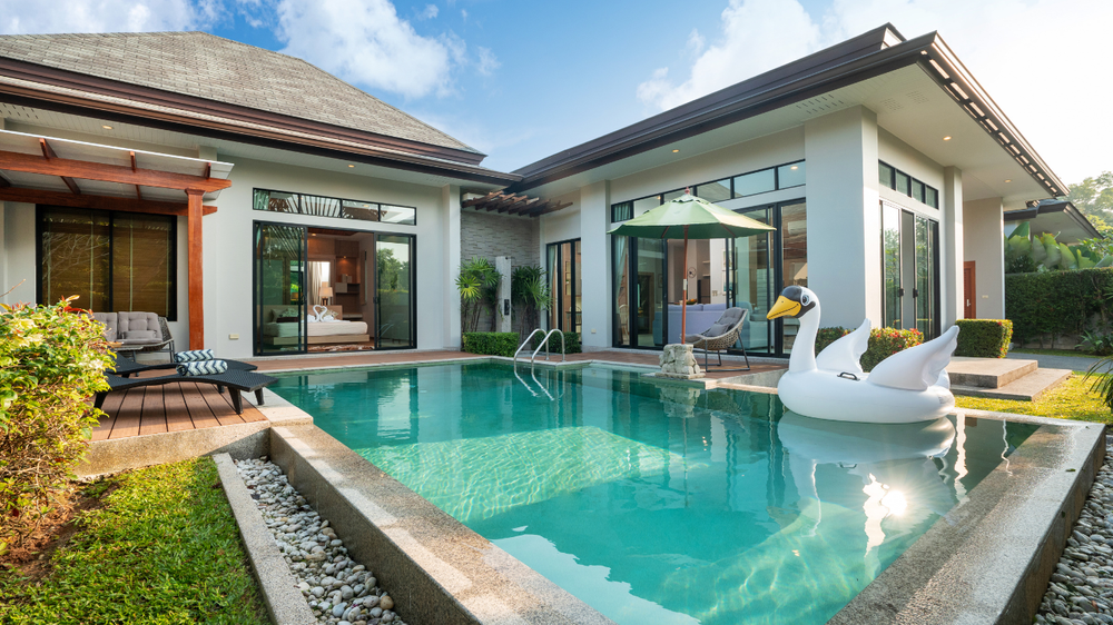 Custom Oasis Pools, LLC