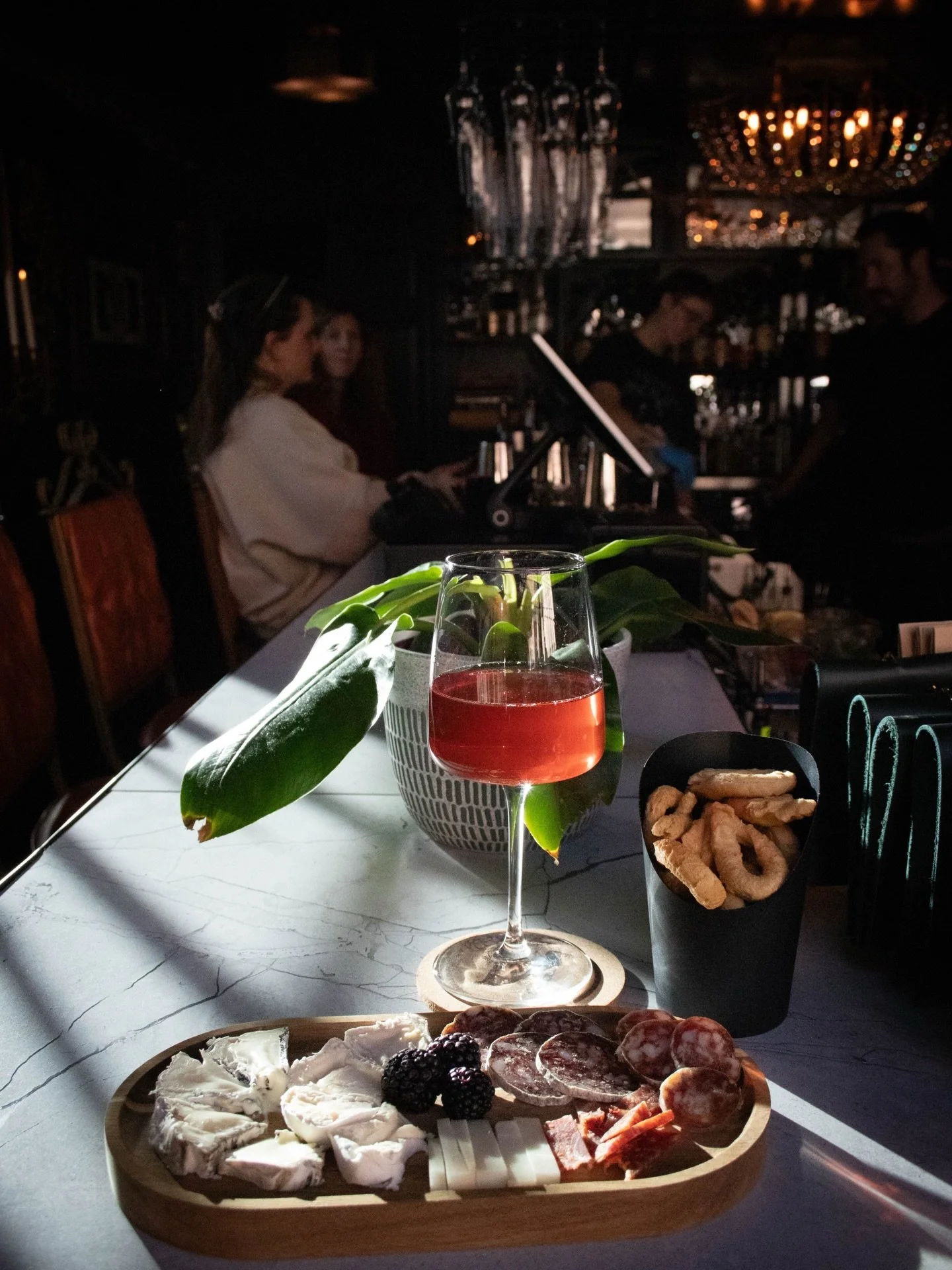 Charcuterie &amp; wine, a match made in heaven!
Our charcuterie is full of artisan meats and cheeses from the one and only @caputosmarket. Pair it with a glass of Etna Rosato &amp; a seat a the bar. ✨