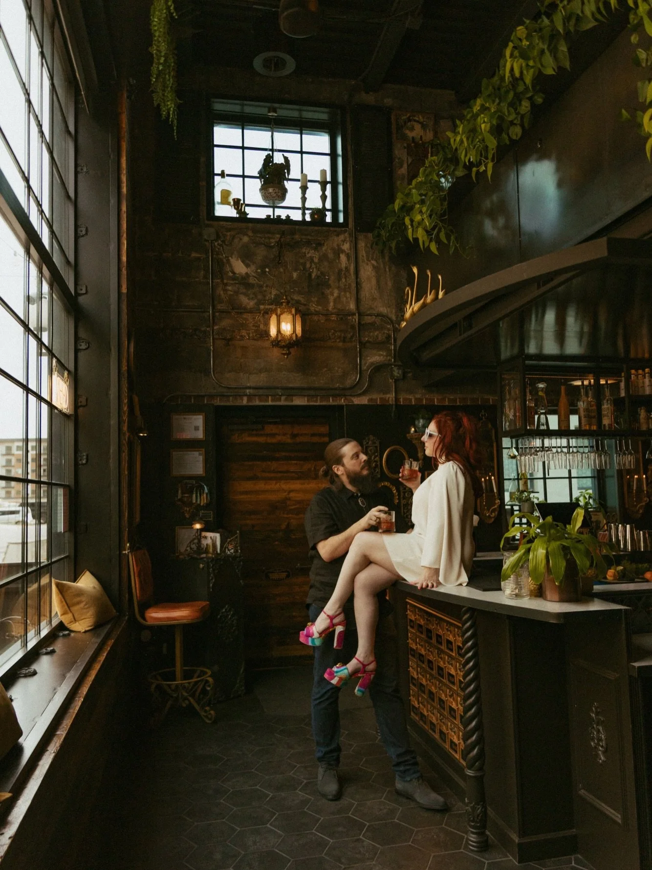 We love love! Thank you for thinking of our space for such a special shoot. Congrats on being in love @irishdearg &amp; @greg_house_ it looks good on you! 

Photos by the talented @daturaphoto 

We&rsquo;re always happy to share our space for your sp