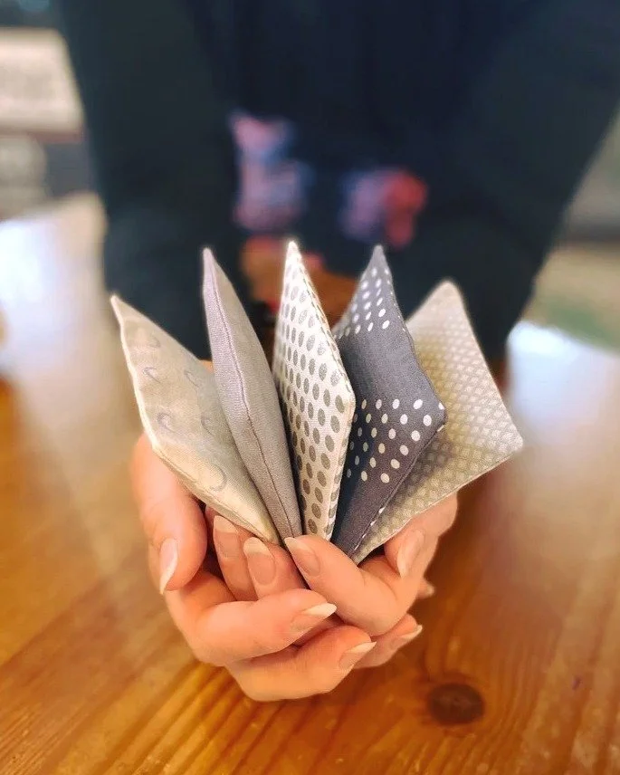 LAVENDER SACHETS WORKSHOP - February 3rd

Join us for a fun evening of crafting and drinks with a super-easy sewing project. Sachets are fast and highly gift-able, you&rsquo;ll want to make a hundred!

Lavender sachets are little cloth pouches of dri