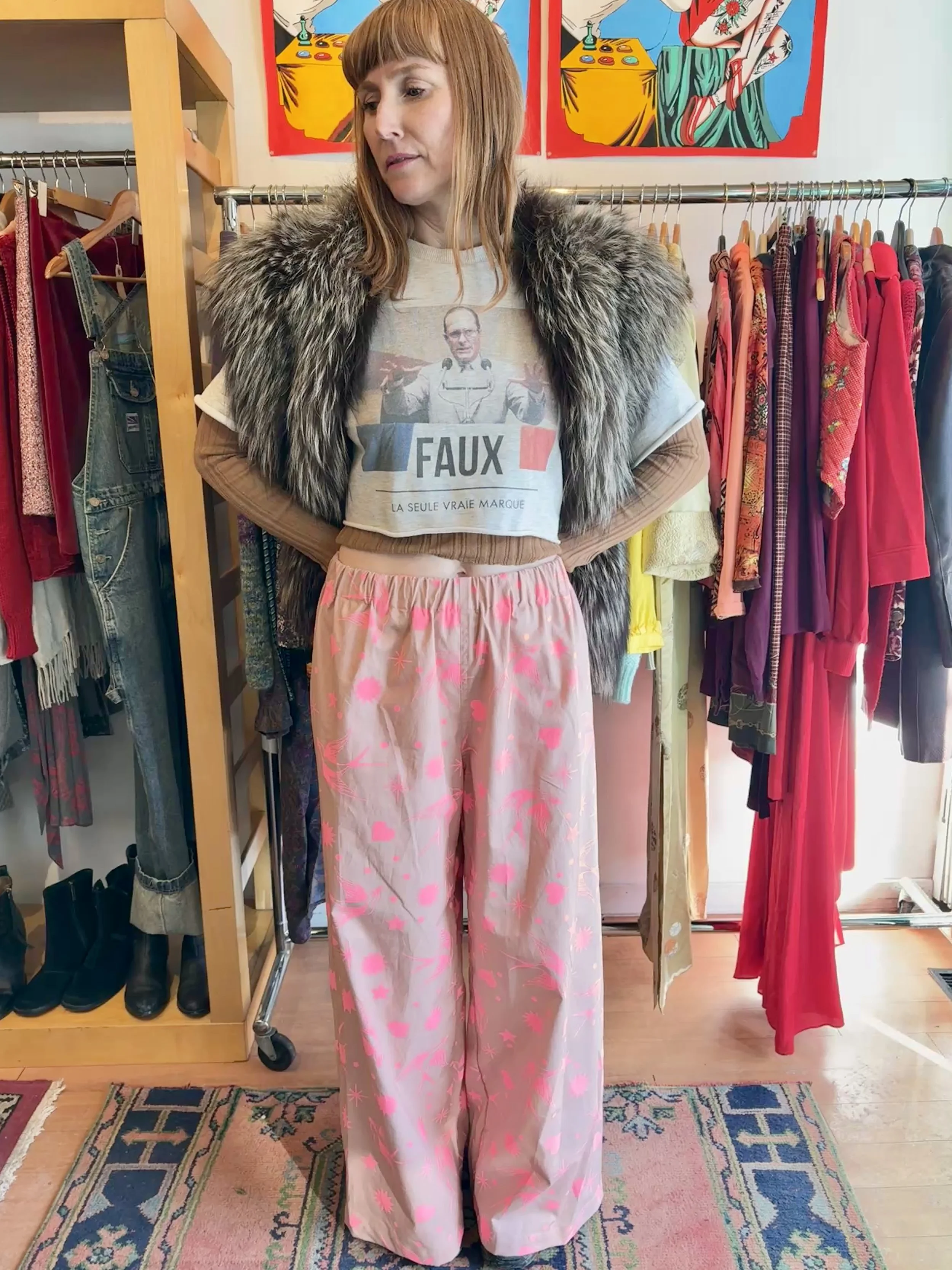 rebecca wearing tula pink lounge pants 02.JPG