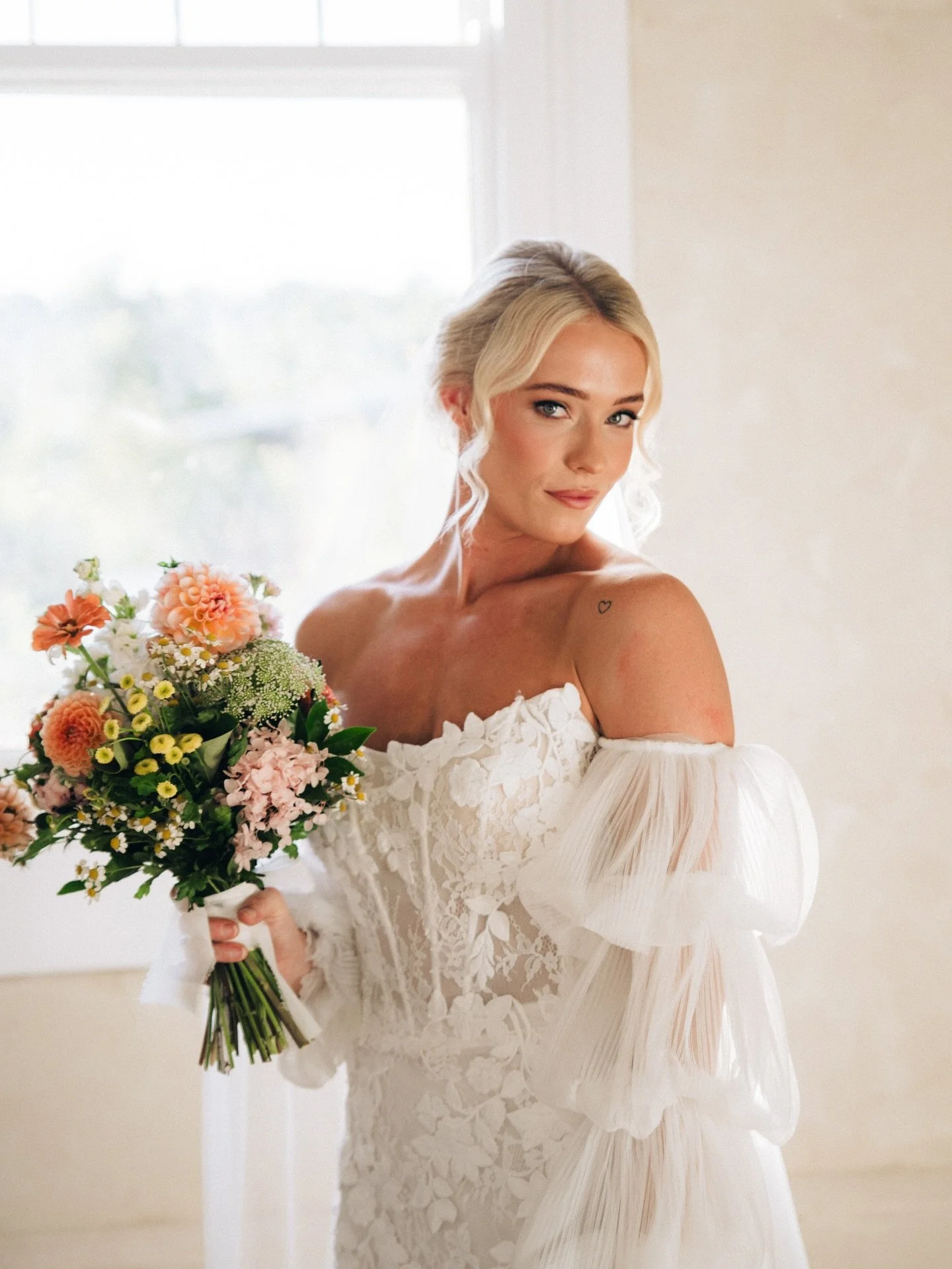 Bridals at @goodwater_ridge 

#weddingphotography #wedding #weddingdress #weddingflowers #bride