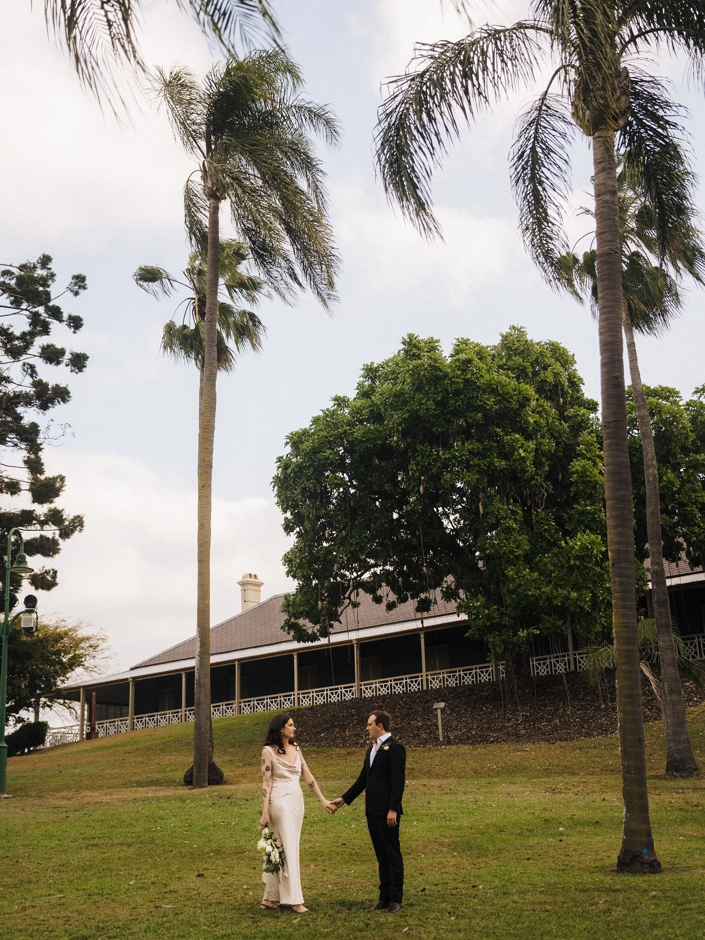 @newsteadhouse 

#weddingphoto #wedding #brideandgroom