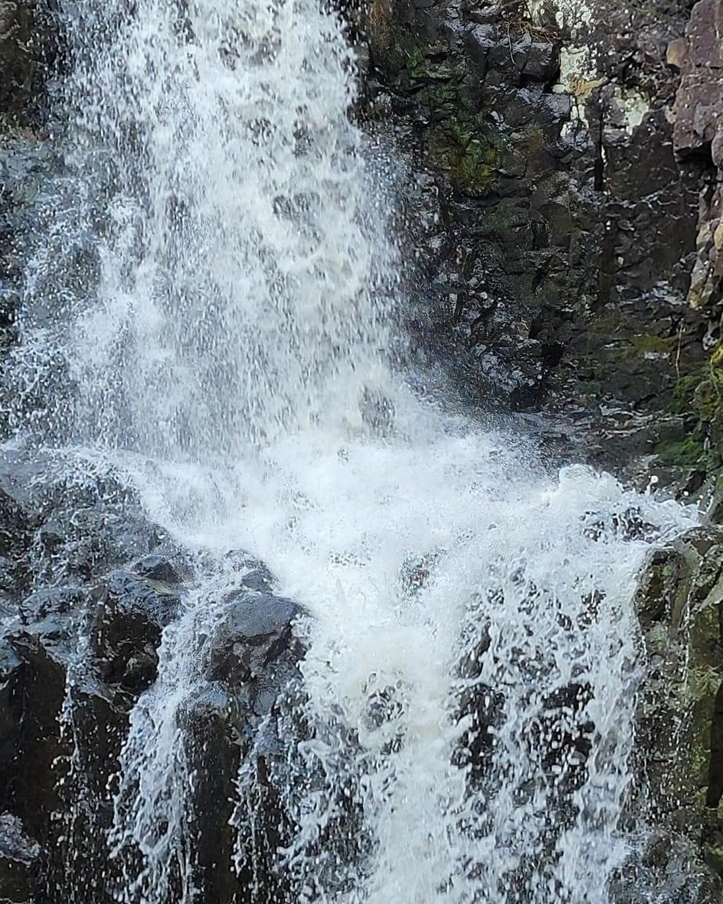 Wow!!! When it came to his Earthly Expedition (FreeWalkers&rsquo; April Virtual Challenge), our one and only David Ascher did not disappoint with his gorgeous Waterfall photos!!! 

There is still time to join us for our fun, free, and FAMILY FRIENDLY