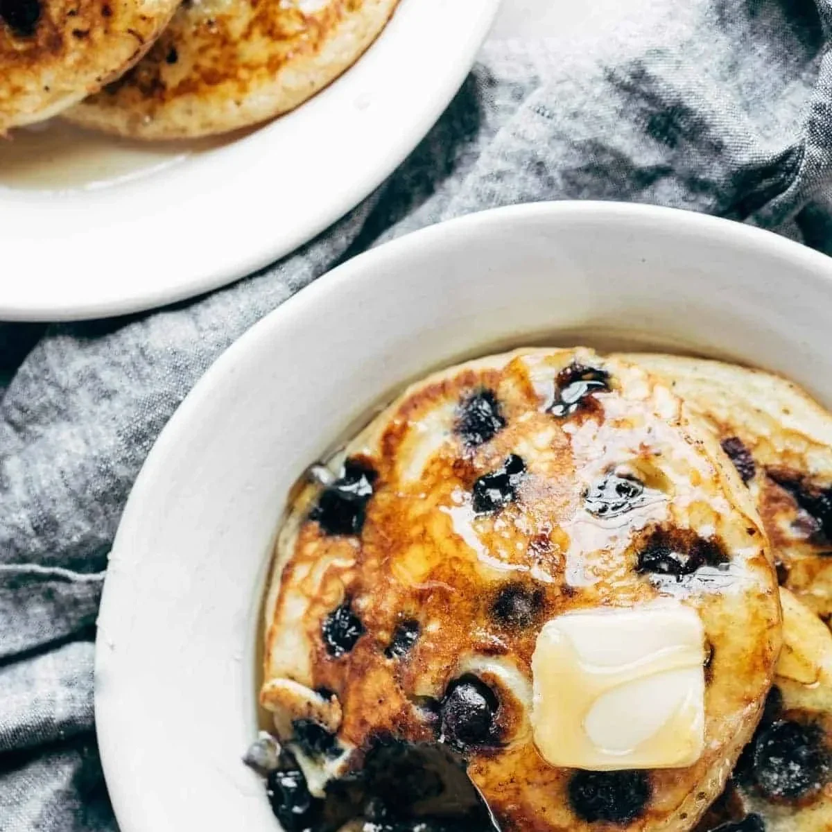 fluffy blueberry pancakes