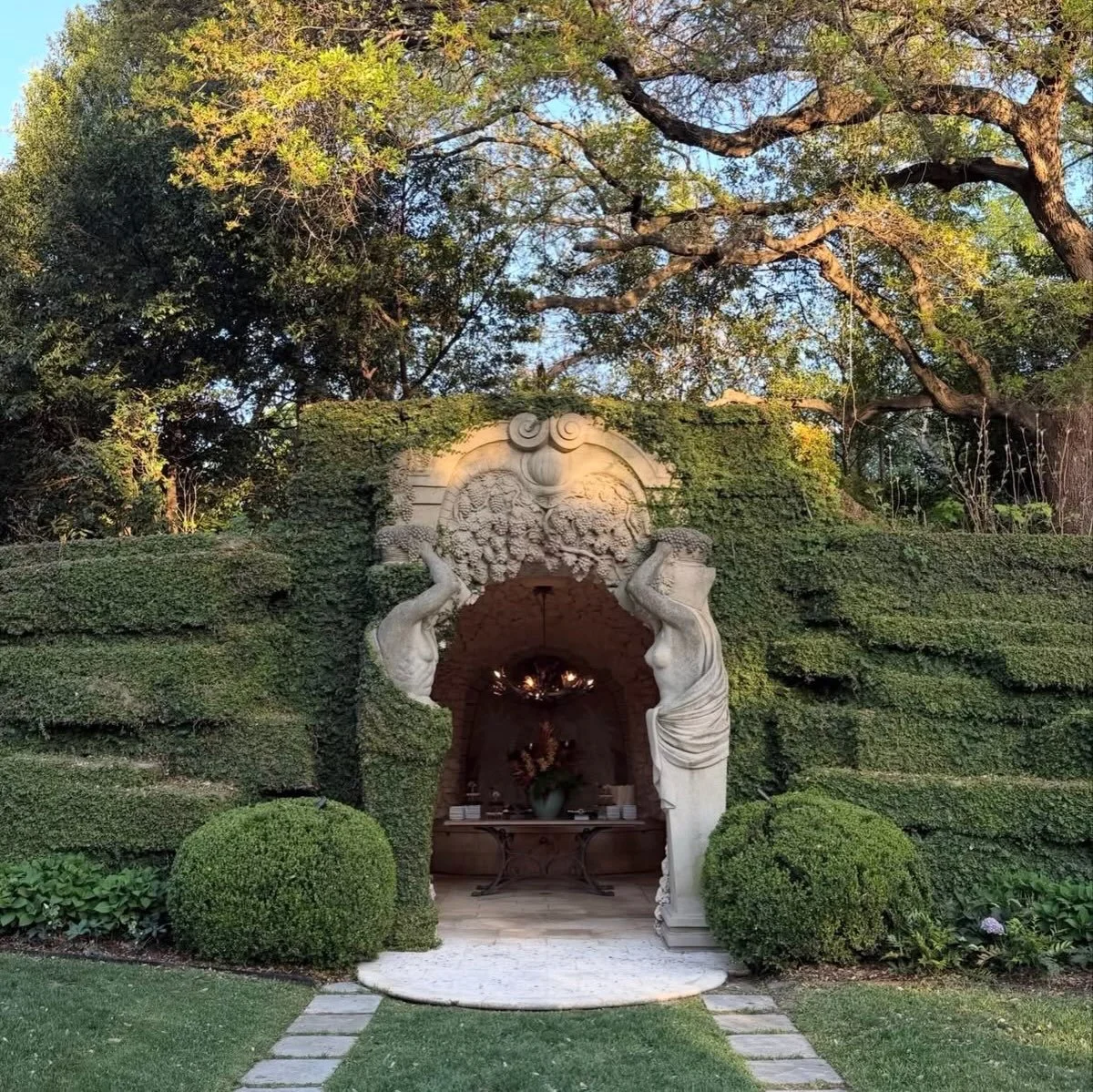 places and spaces. 🌳
#thetidalist #greenspaces #onlocation #vibrations
