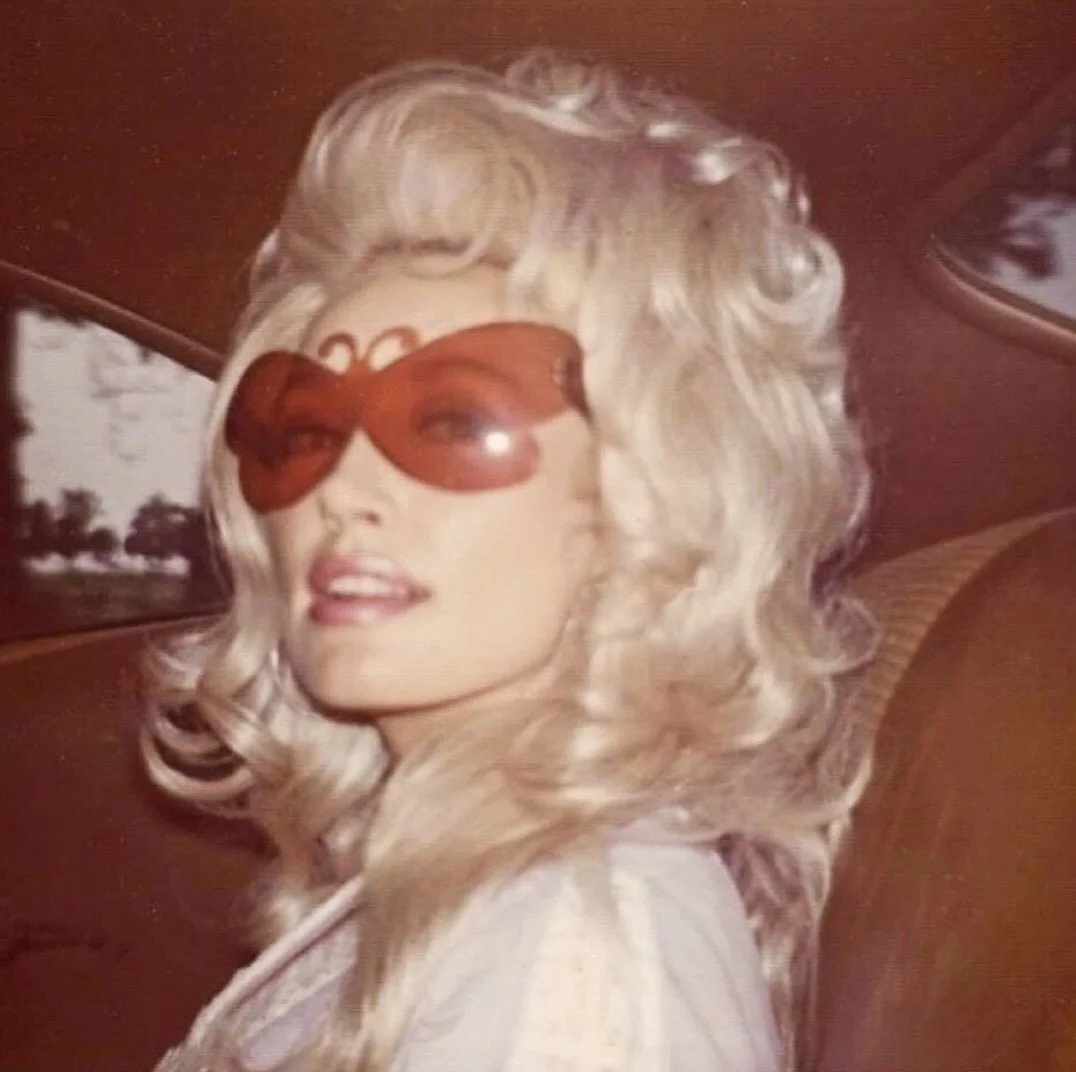 &ldquo;You&rsquo;ll never do a whole lot unless you&rsquo;re brave enough to try.&rdquo;
―&nbsp;Dolly Parton

She never had kids of her own but damn that didn&rsquo;t stop her from being the epitome of a caregiver to the world. Rest in peace. 
#theti