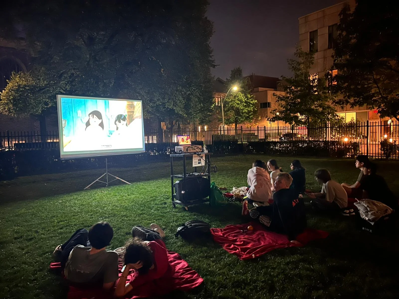 Outdoor movie night!! 🎥🎞️