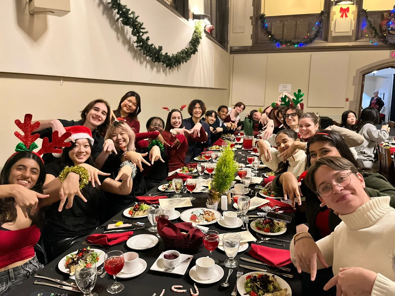 Festive dinner was a blast! 🎄🥳