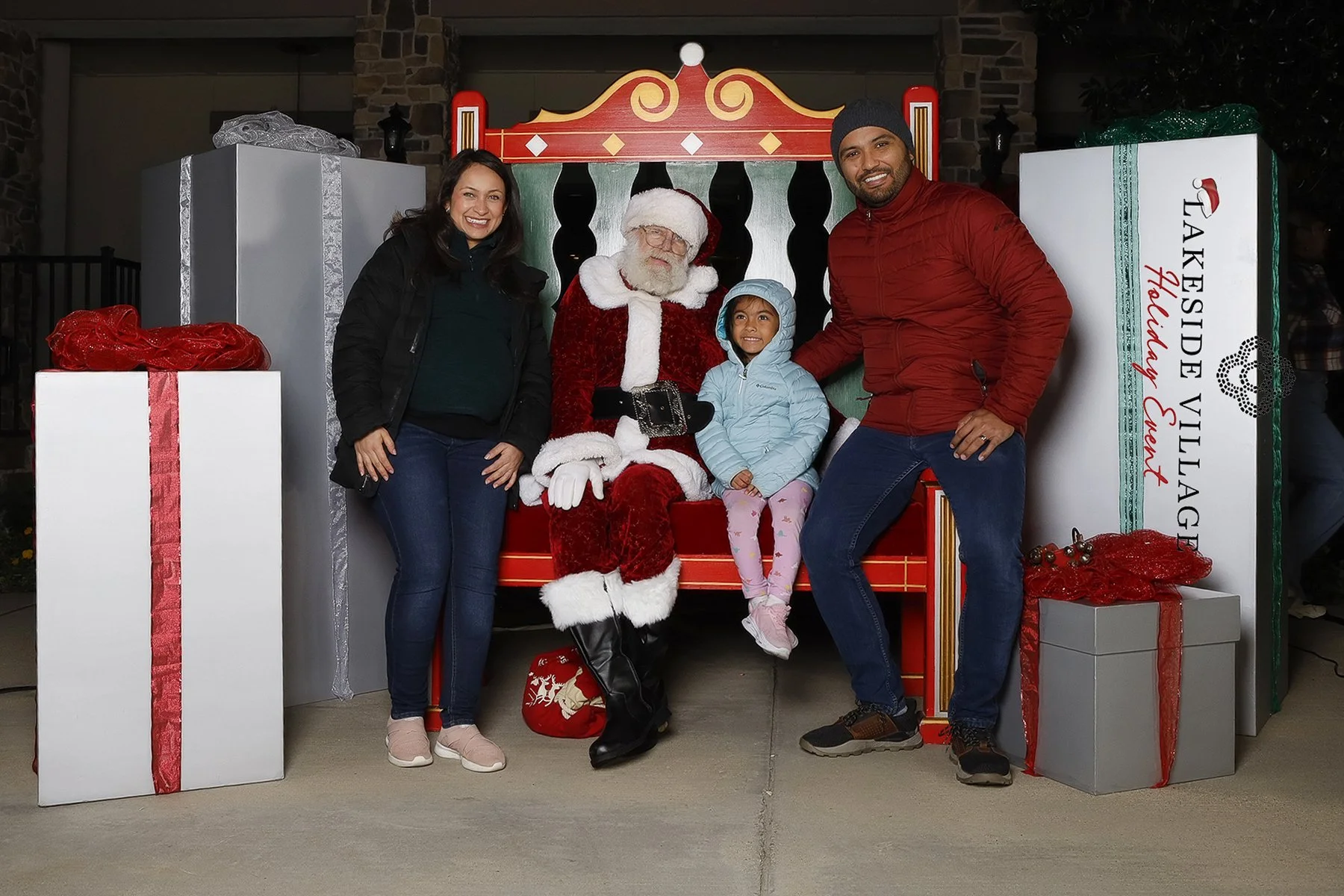 120325 Lakeside Holiday Event-0015.jpg