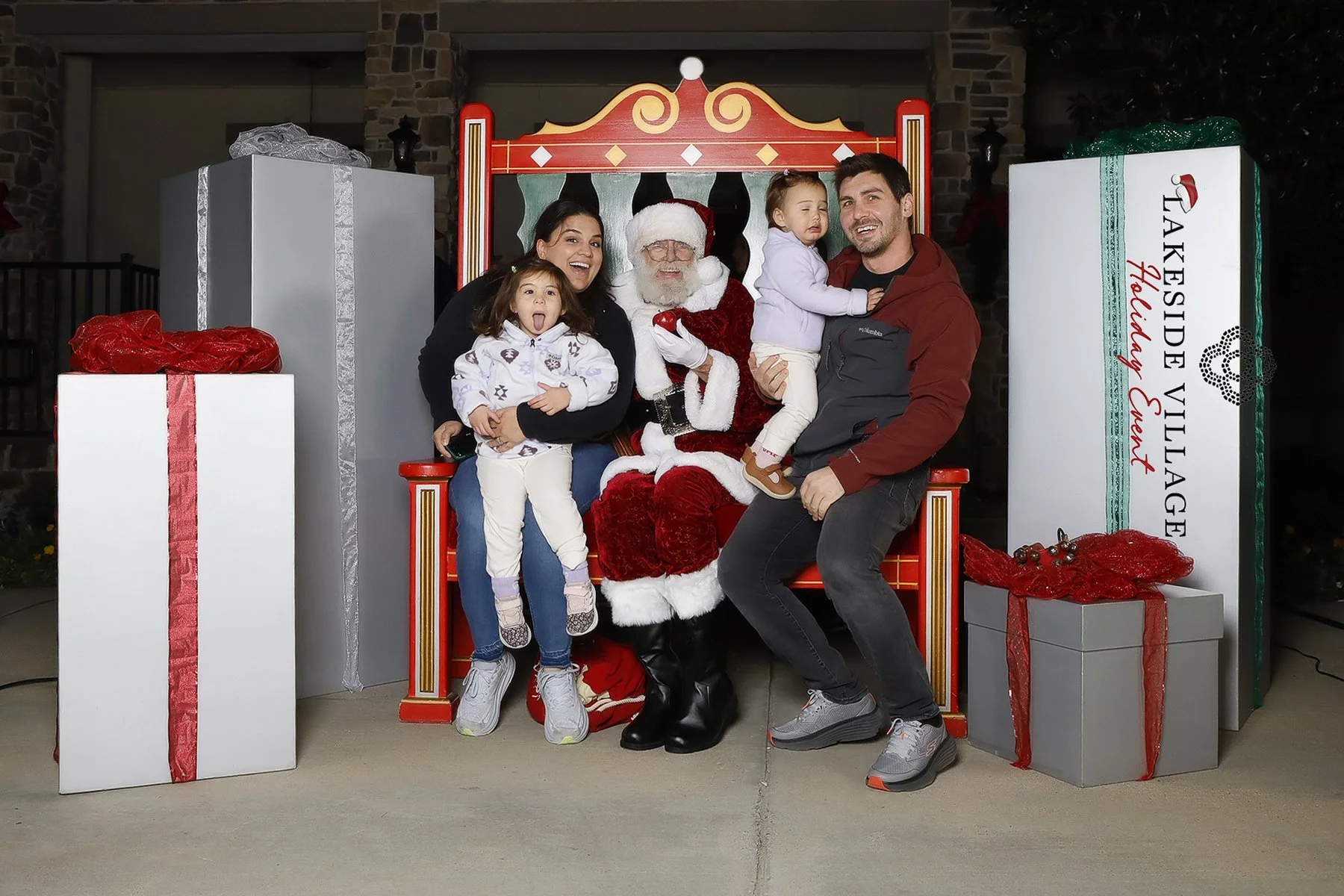 120325 Lakeside Holiday Event-0023.jpg