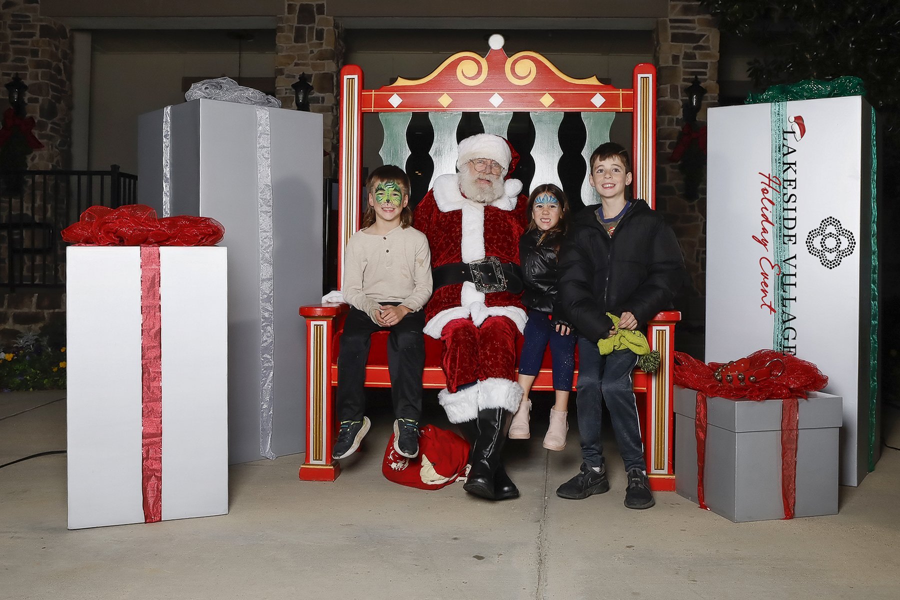 120325 Lakeside Holiday Event-0146.jpg