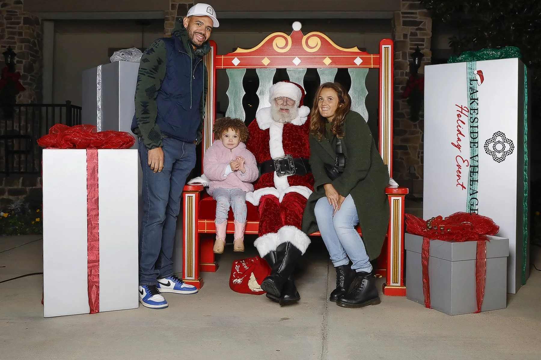 120325 Lakeside Holiday Event-0196.jpg