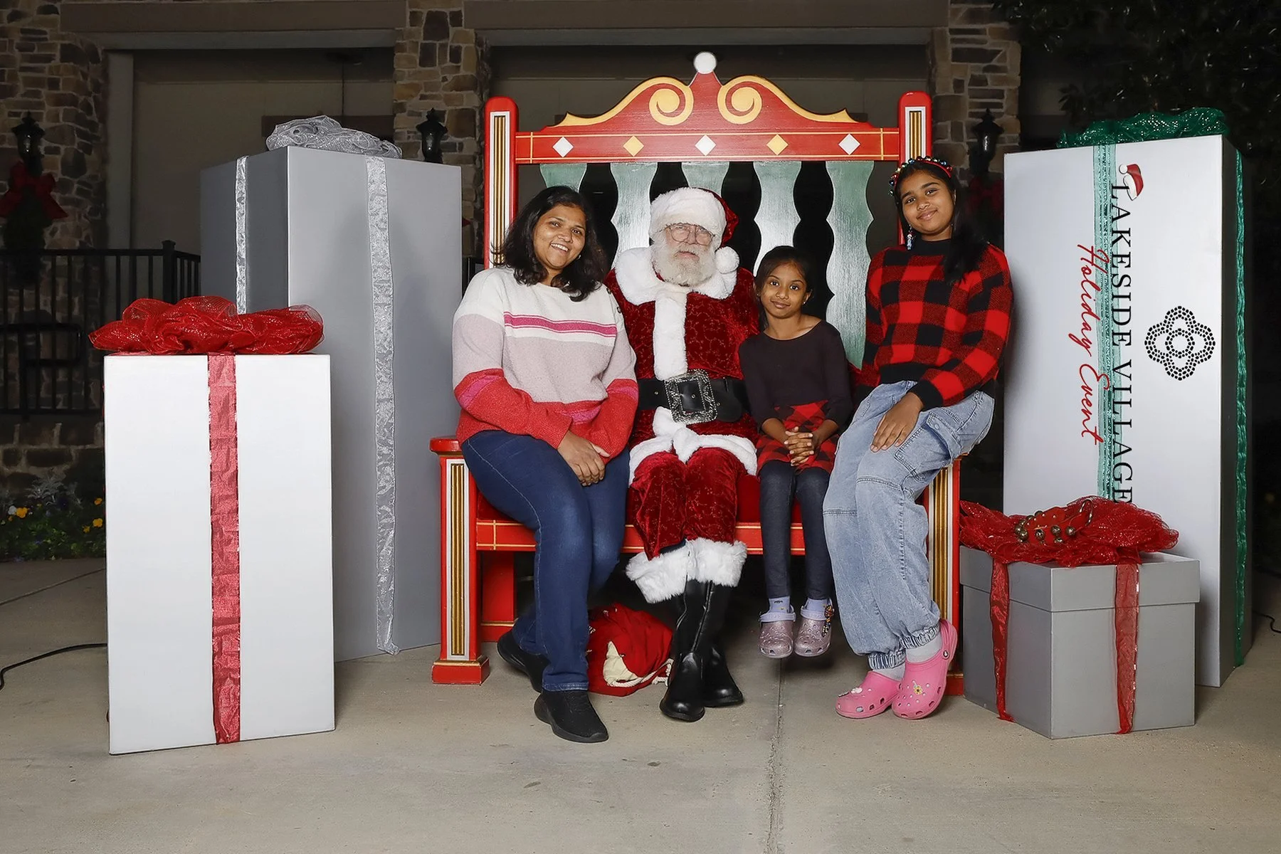 120325 Lakeside Holiday Event-0124.jpg