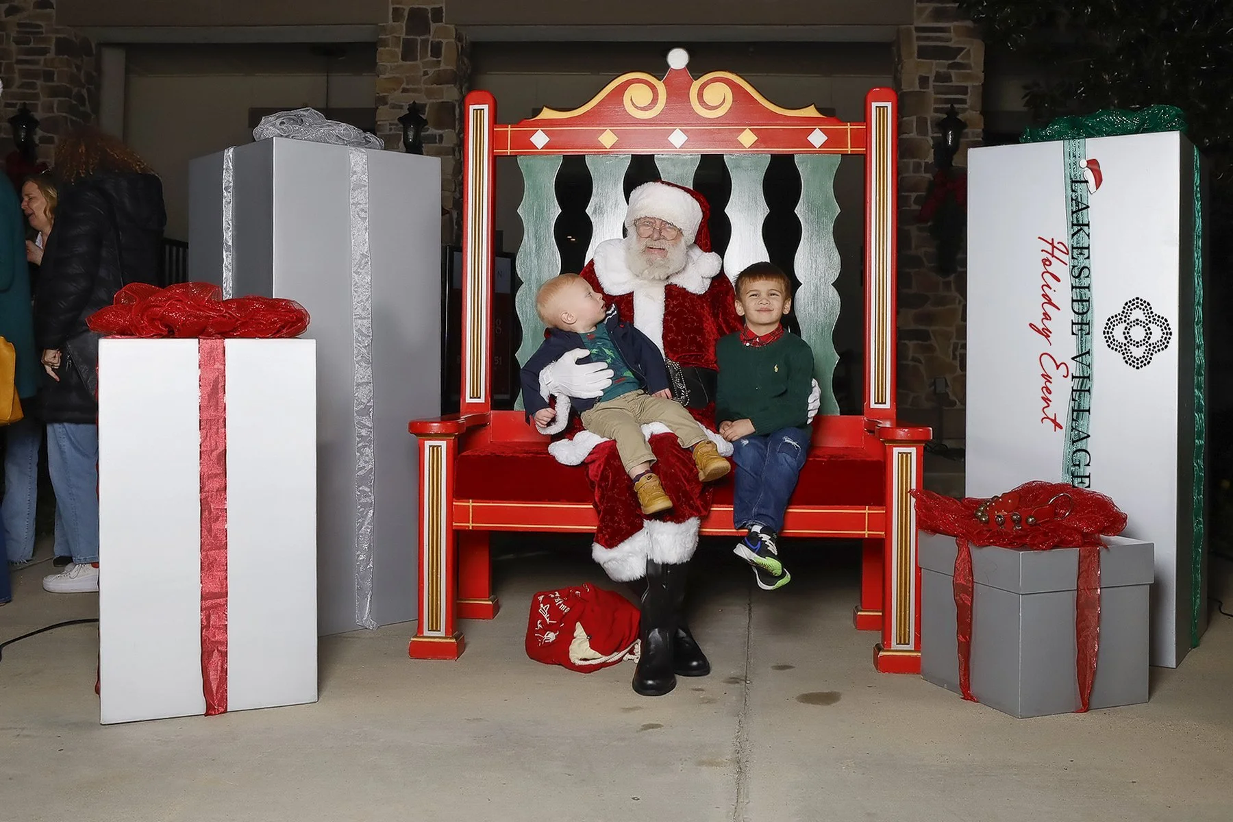 120325 Lakeside Holiday Event-0179.jpg