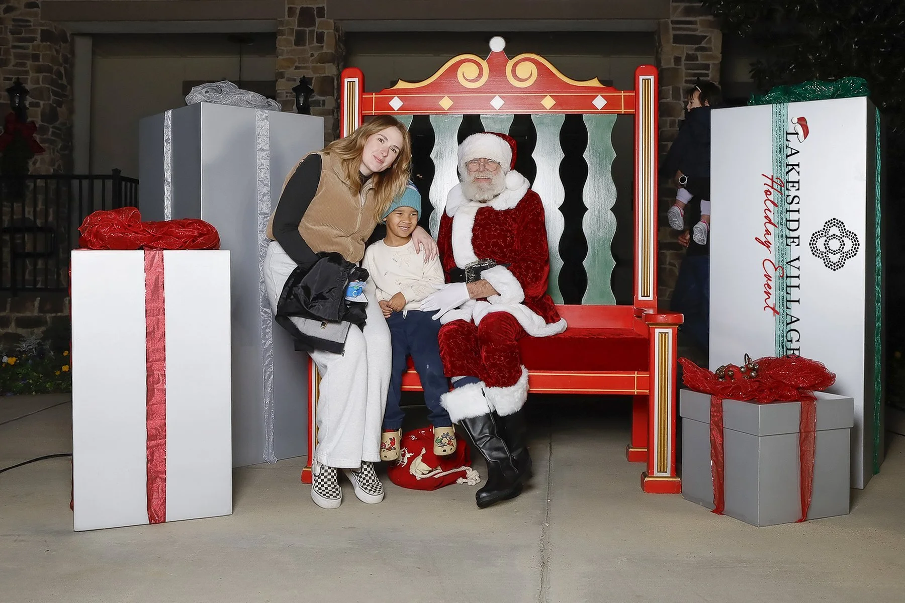 120325 Lakeside Holiday Event-0032.jpg