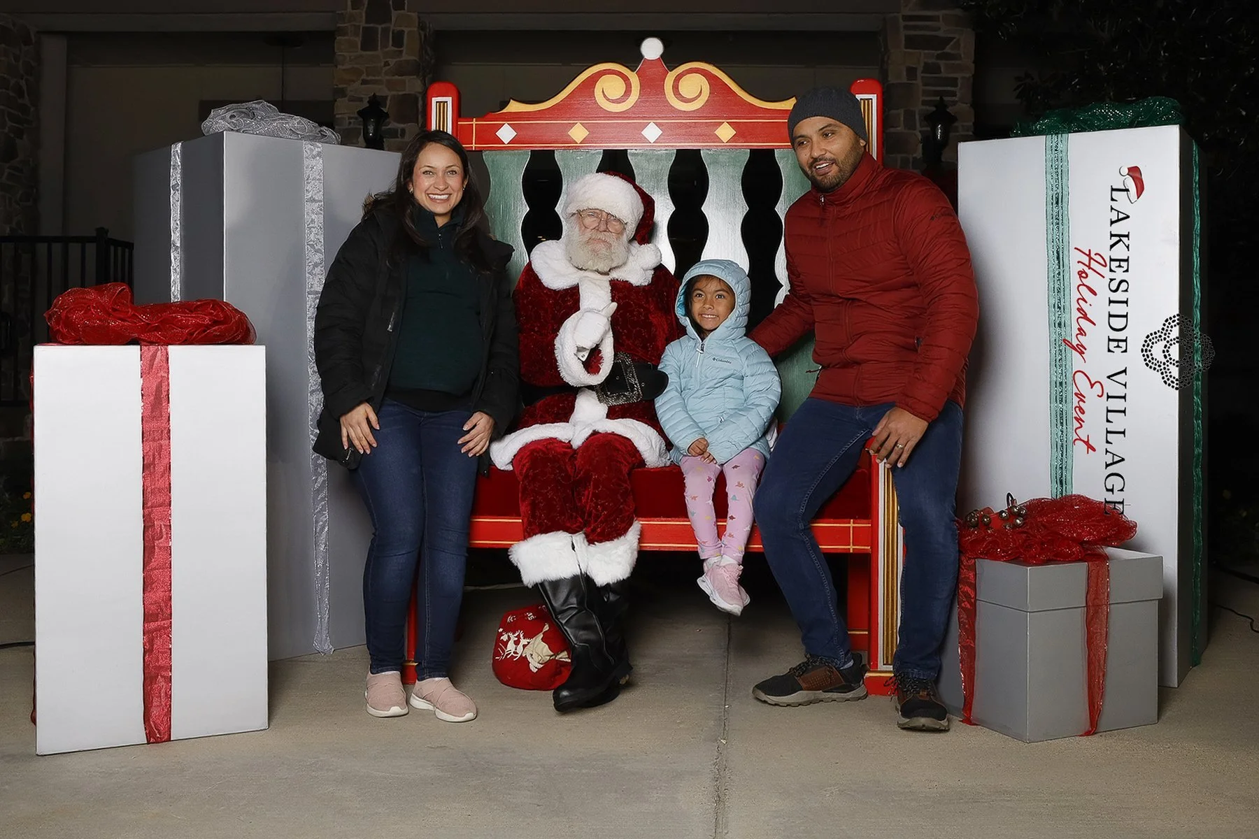 120325 Lakeside Holiday Event-0014.jpg