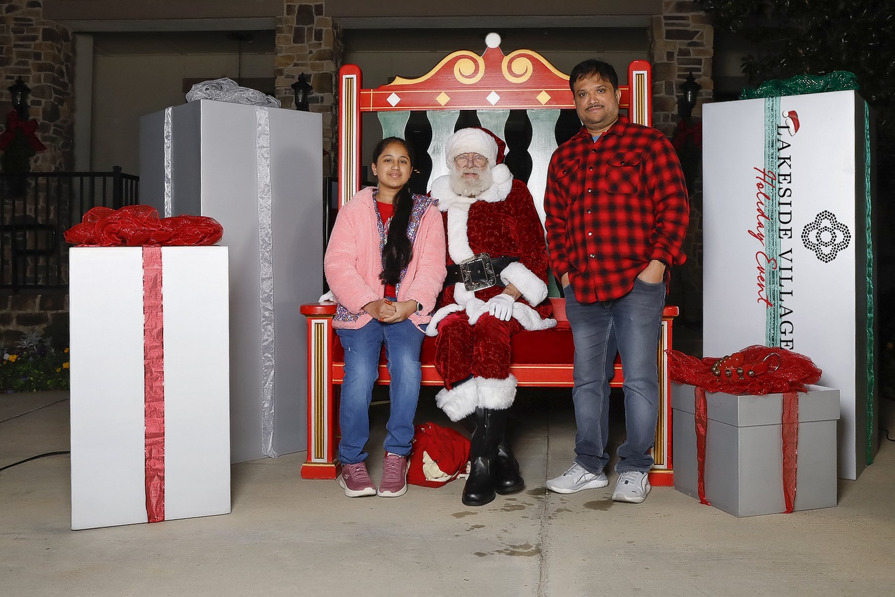 120325 Lakeside Holiday Event-0156.jpg