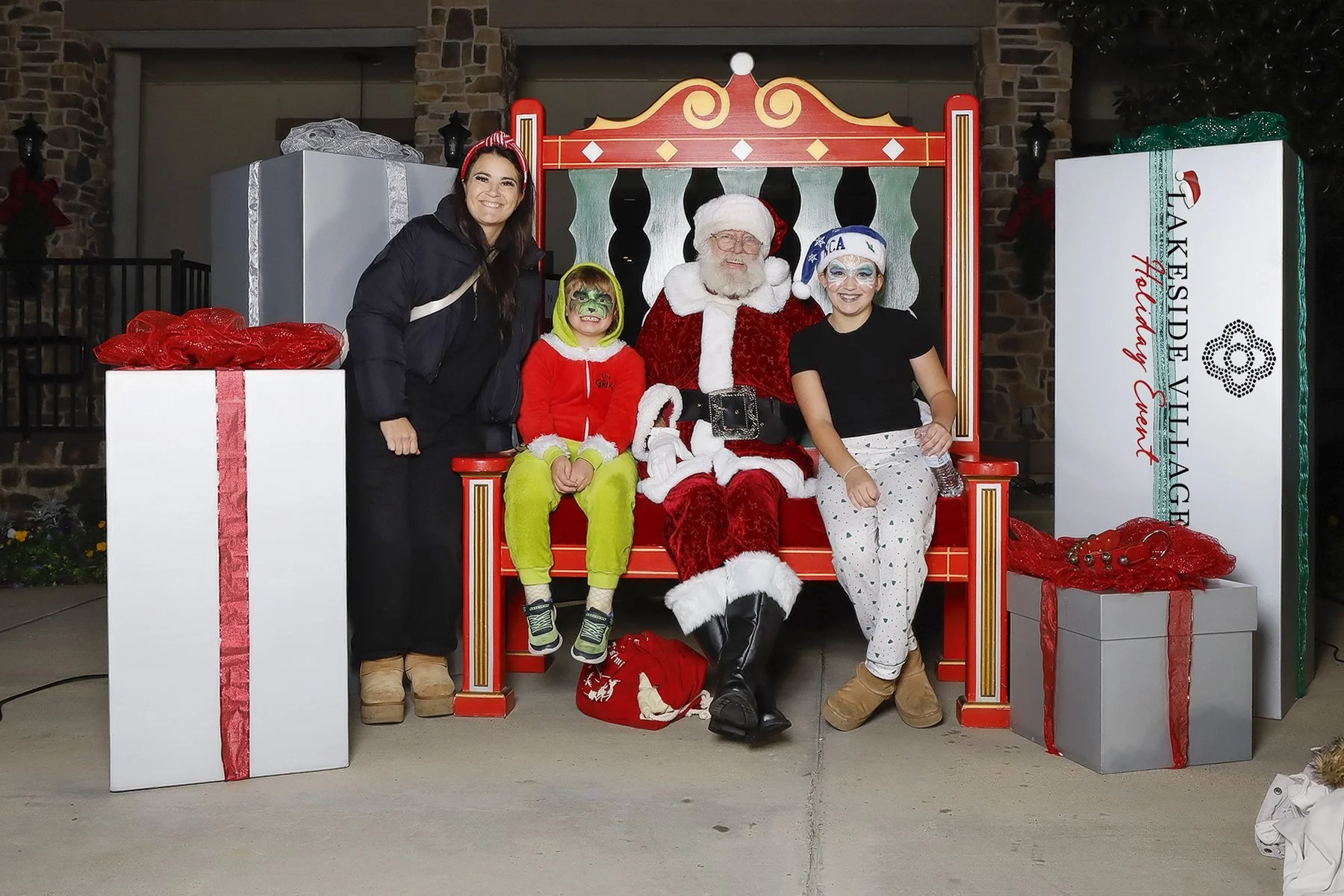 120325 Lakeside Holiday Event-0142.jpg