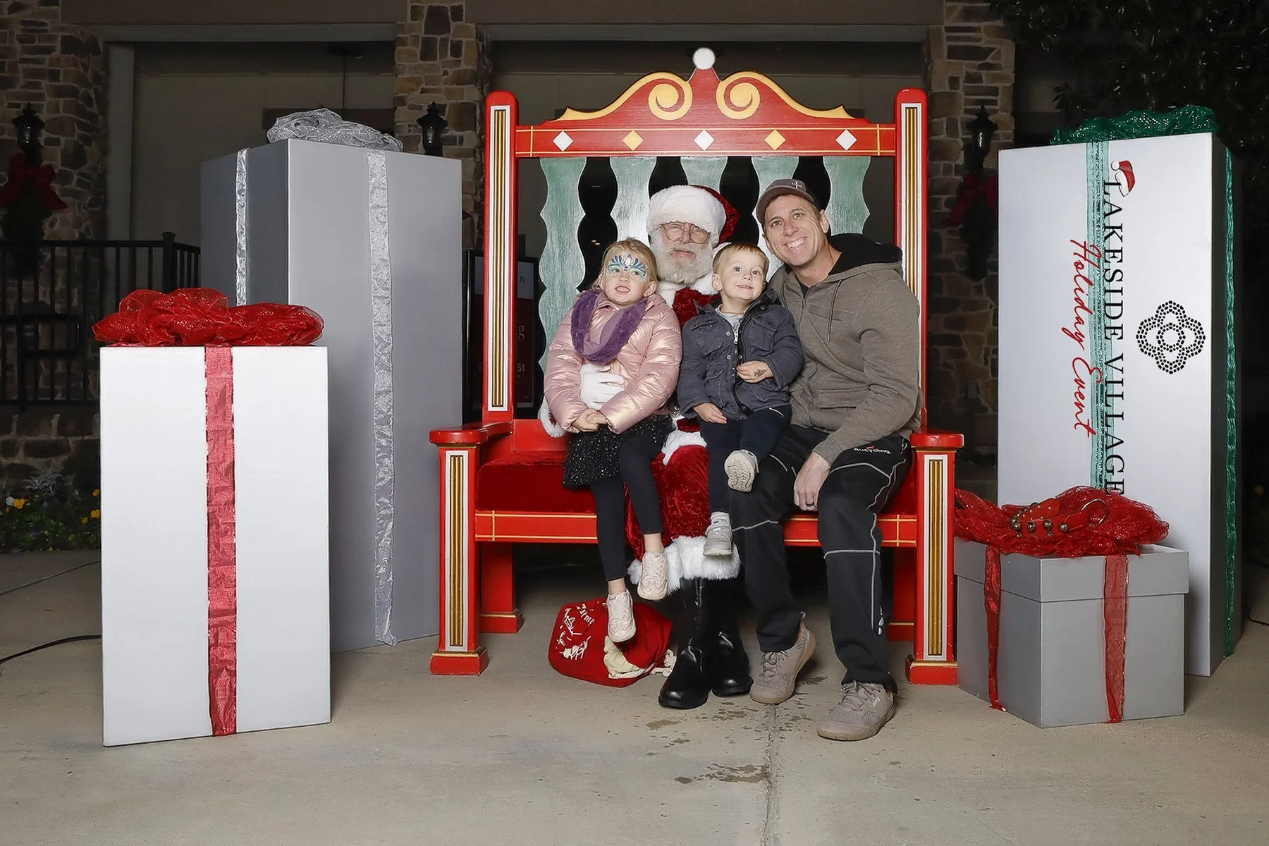 120325 Lakeside Holiday Event-0153.jpg