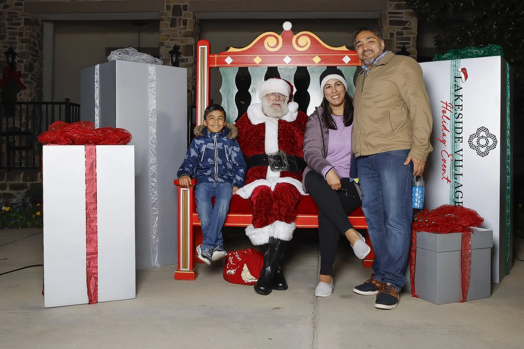 120325 Lakeside Holiday Event-0200.jpg