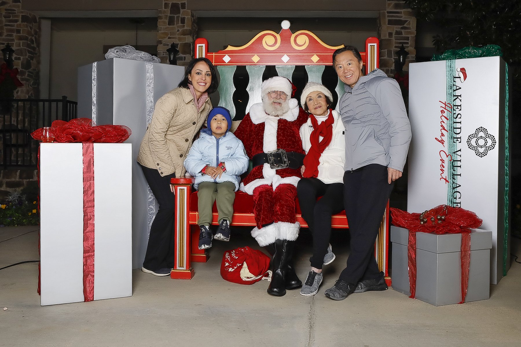 120325 Lakeside Holiday Event-0101.jpg