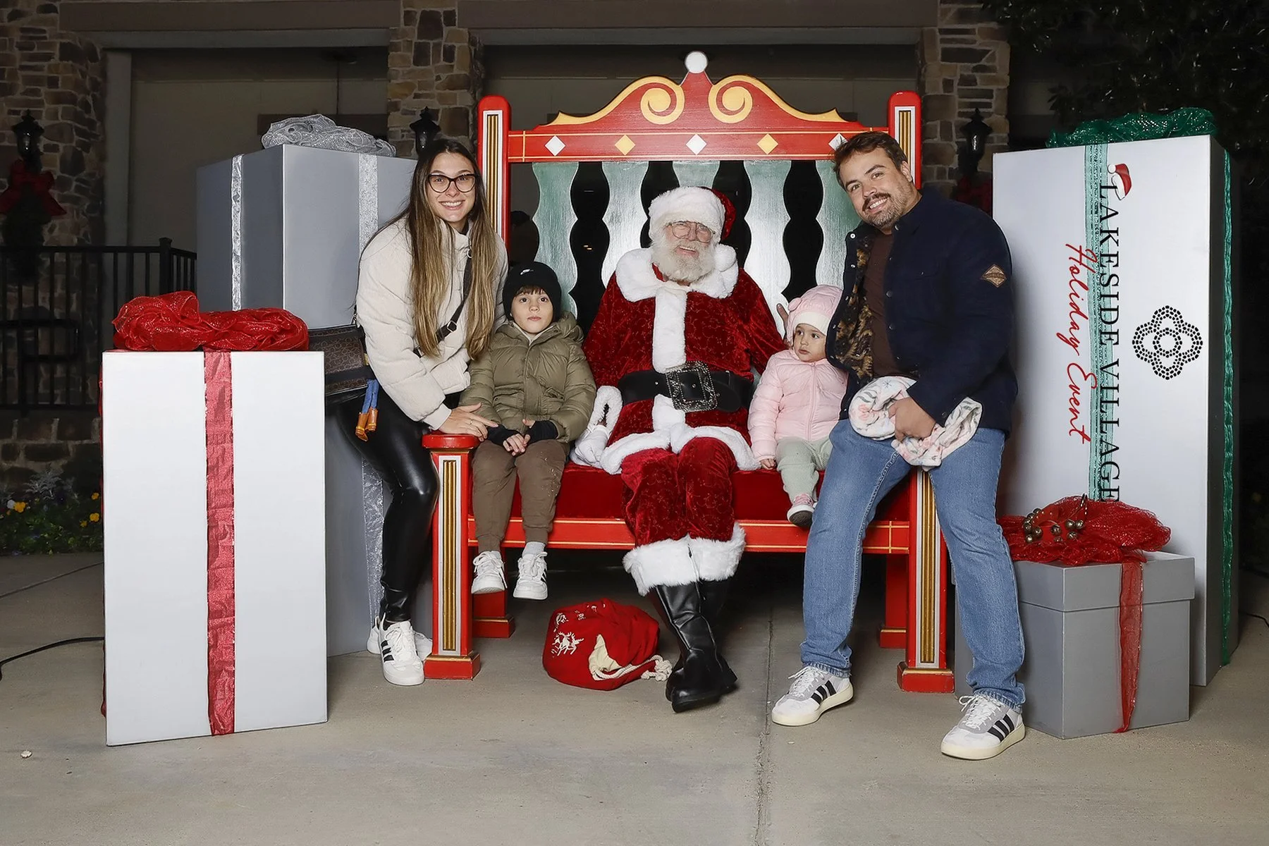 120325 Lakeside Holiday Event-0054.jpg