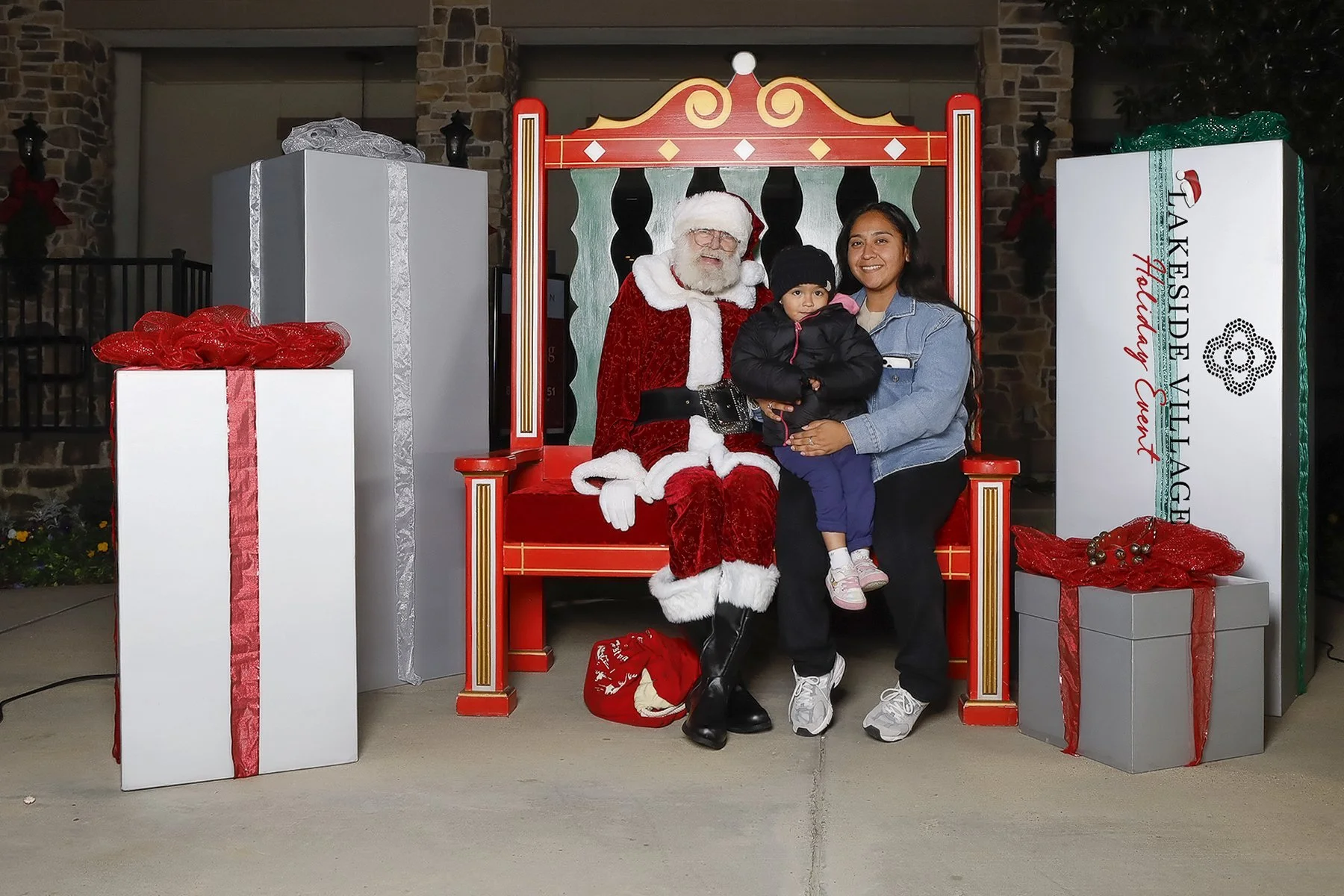 120325 Lakeside Holiday Event-0102.jpg