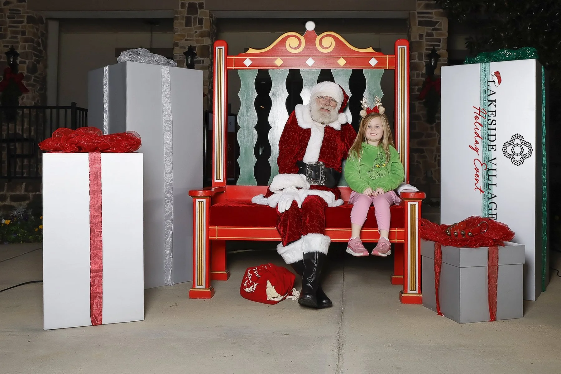 120325 Lakeside Holiday Event-0133.jpg