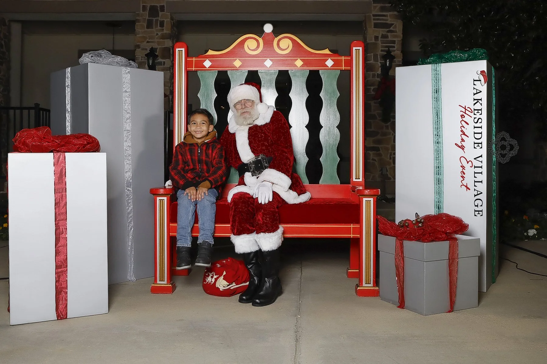 120325 Lakeside Holiday Event-0029.jpg