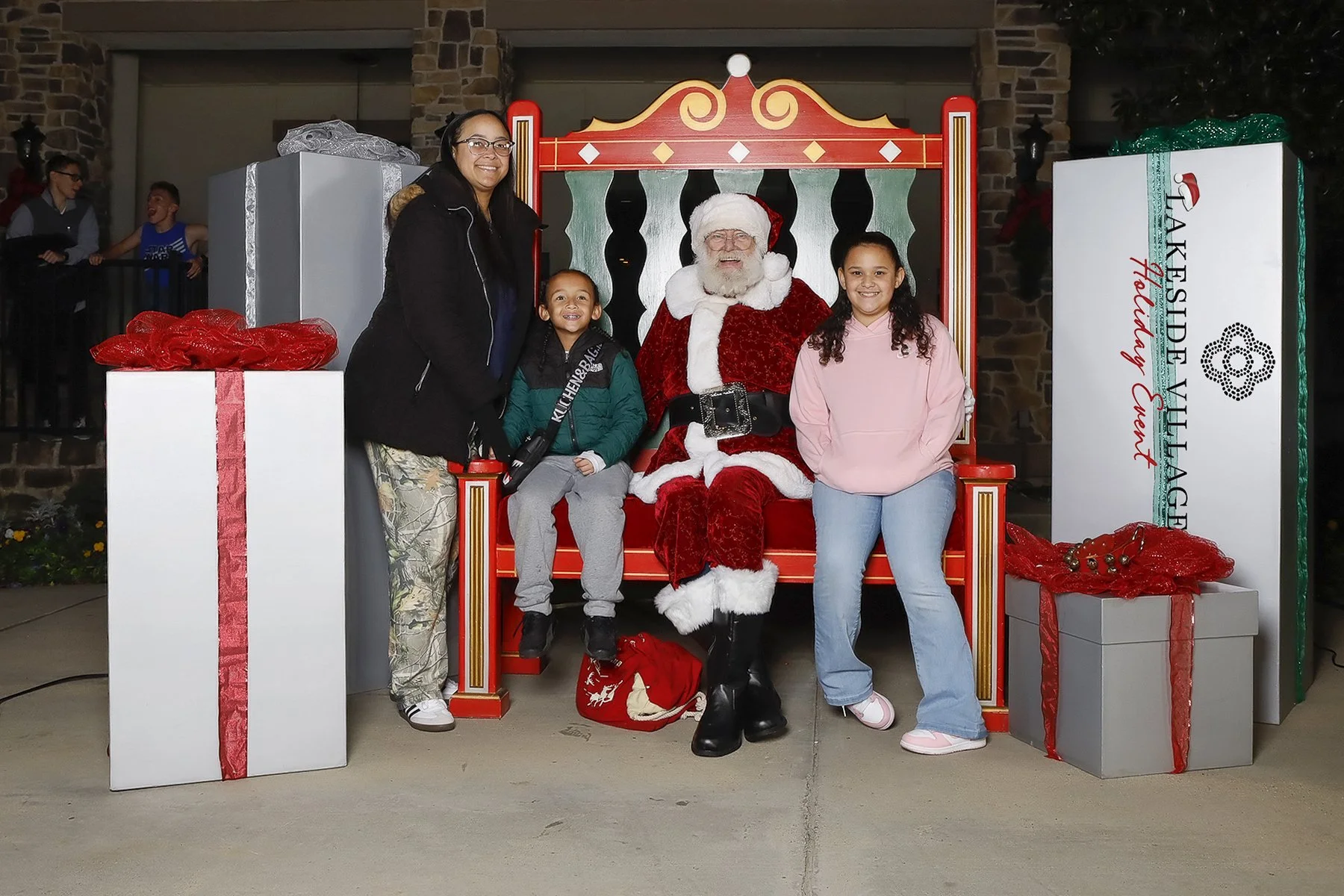 120325 Lakeside Holiday Event-0120.jpg