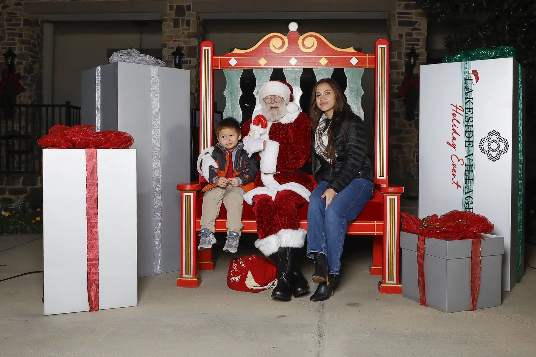 120325 Lakeside Holiday Event-0198.jpg