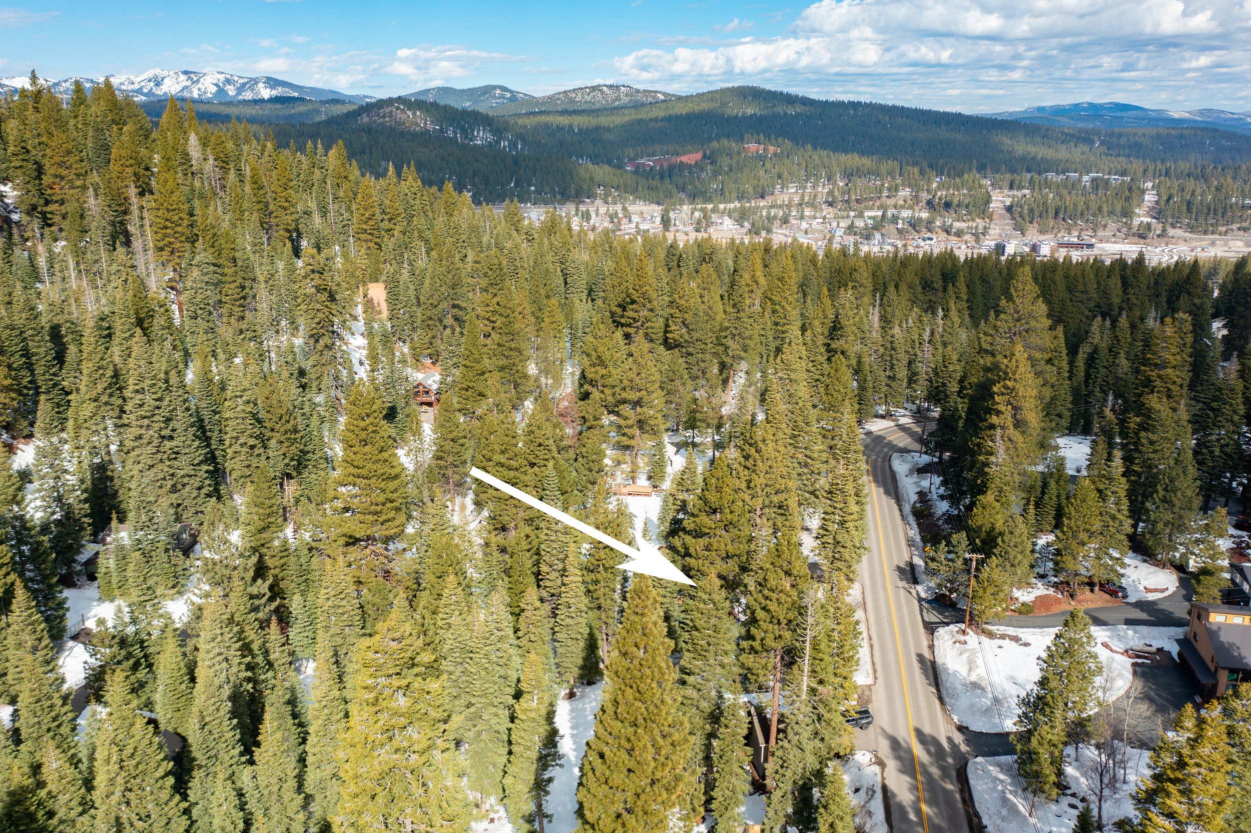 10694 Ponderosa Dr., Truckee CA