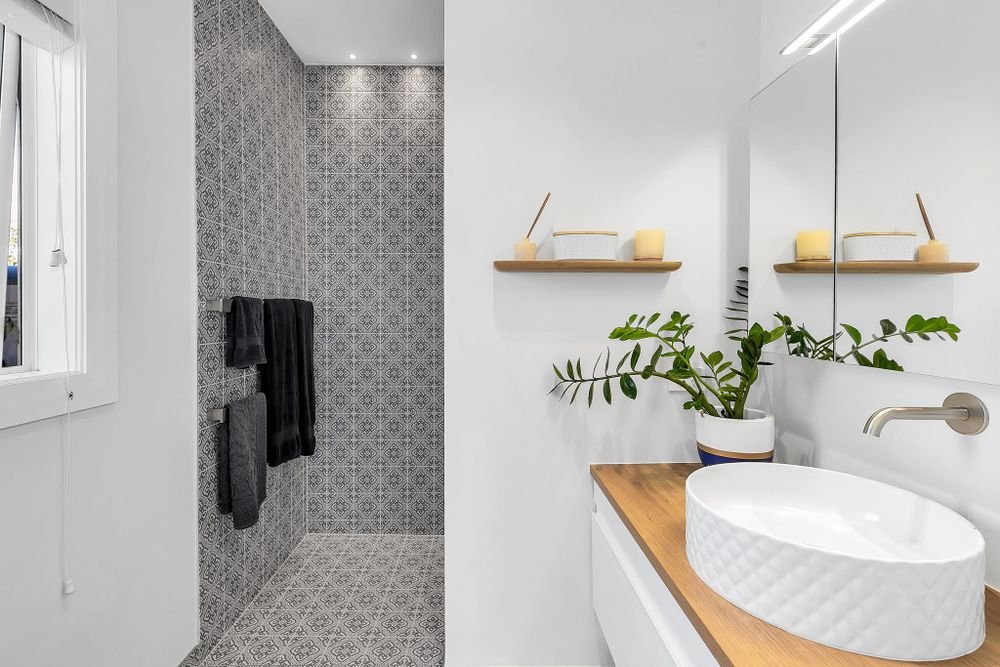 RENOVATION — BATHROOM