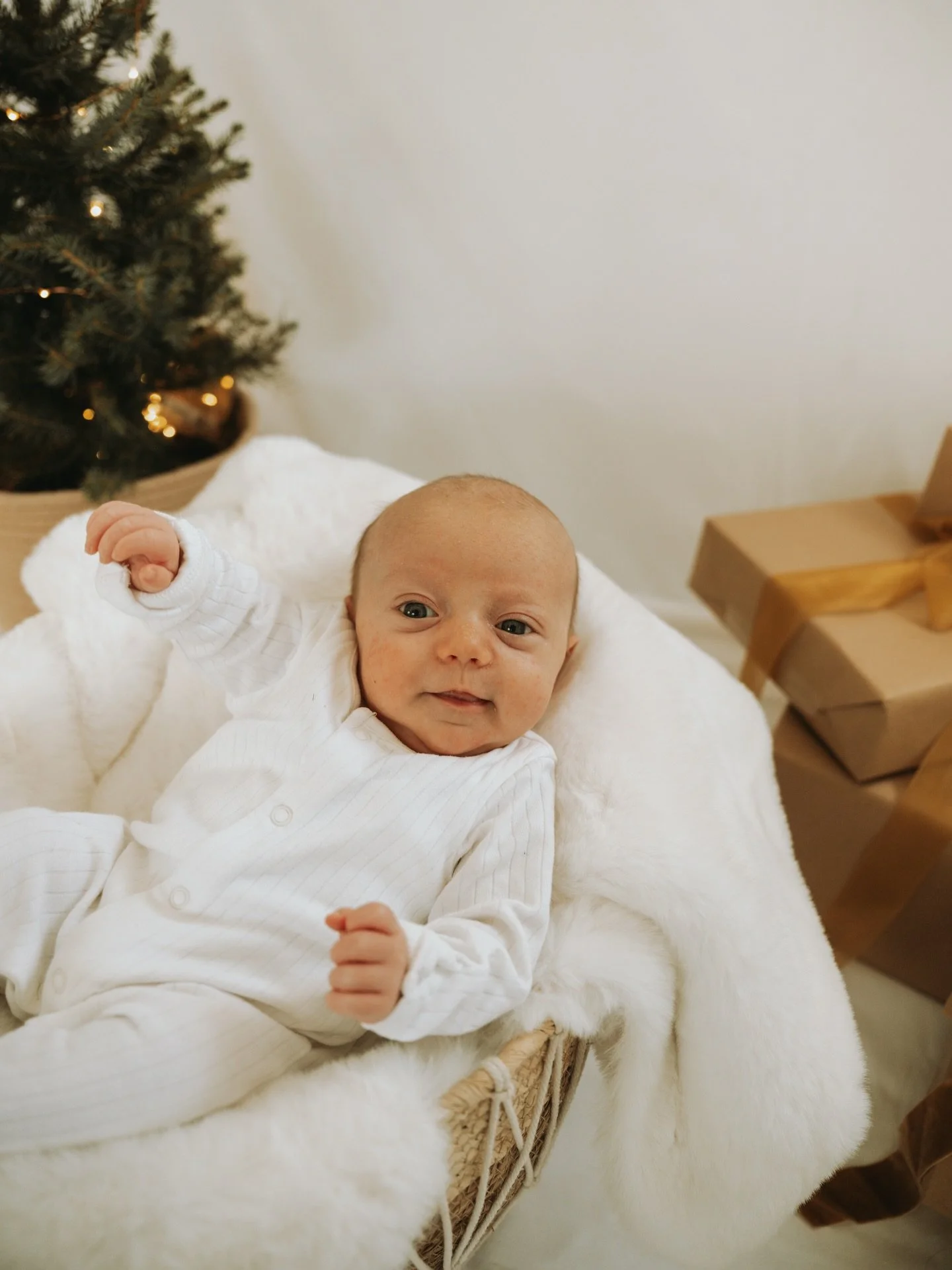 🌲✨The Cosy Glow Sessions ✨🌲

A few from this weekends shoots&hellip; all galleries have been uploaded already. 

We do have a few slots left for Sunday 14th if your after some Christmas photos of your little one along with a mini pamper session for