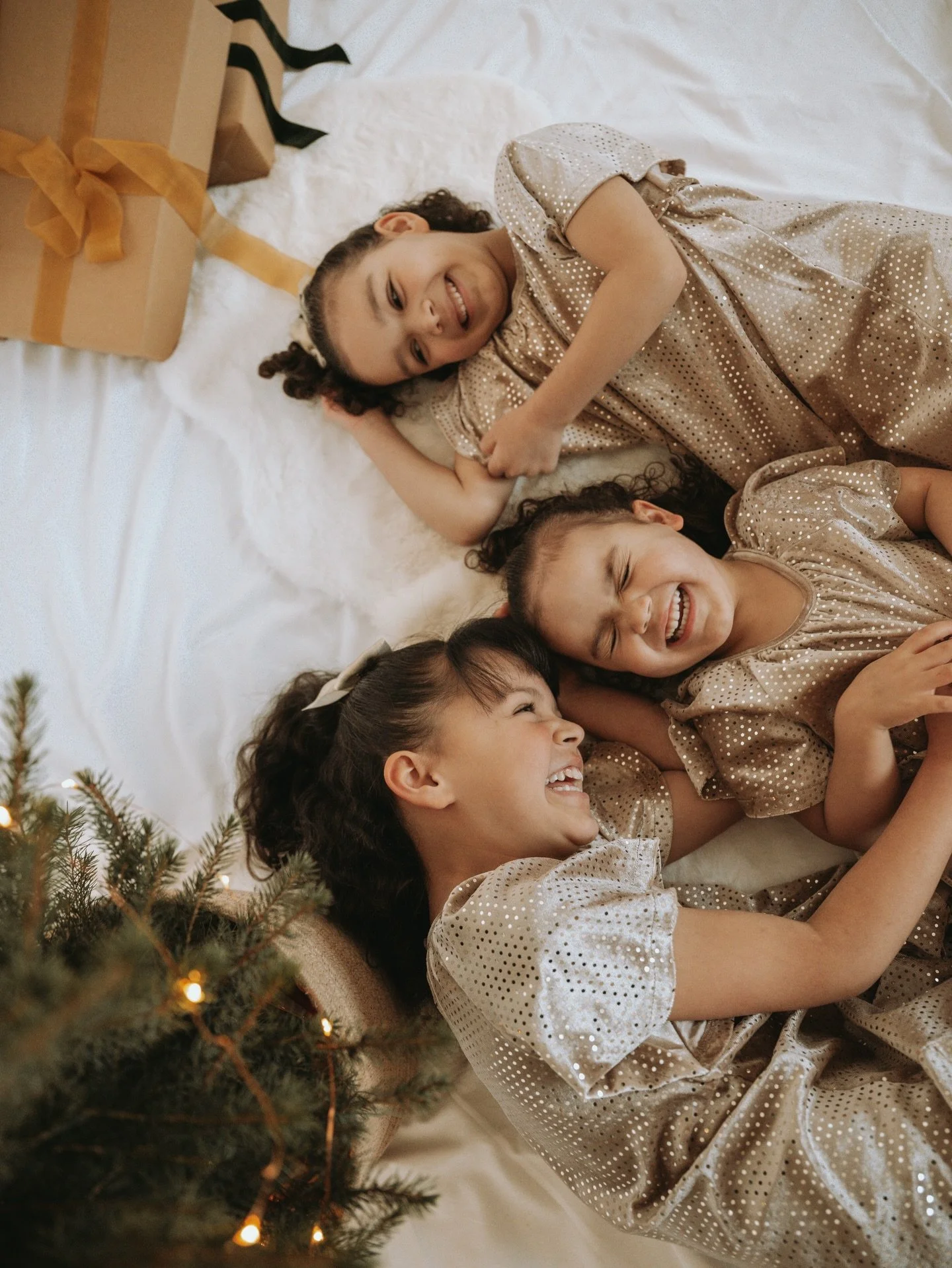 Had such a lovely time at our Cosy Glow Sessions these last two weekends&hellip;. 

Here&rsquo;s a few from this weekend where Stacey from @willowandwren_pb and her gorgeous family got involved. 

Keep your eyes peeled for more from the Christmas min