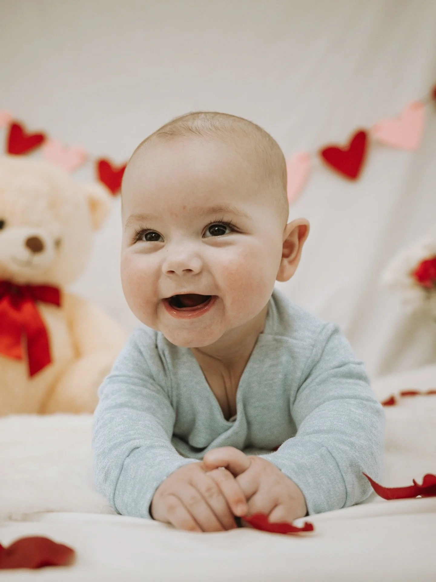I had so much fun capturing these little valentines on Saturday. All the galleries have now been delivered so check your inboxes Mumma&rsquo;s. 

Our next mini sessions with @willowandwren_pb will be our Mother&rsquo;s Day minis which will take place