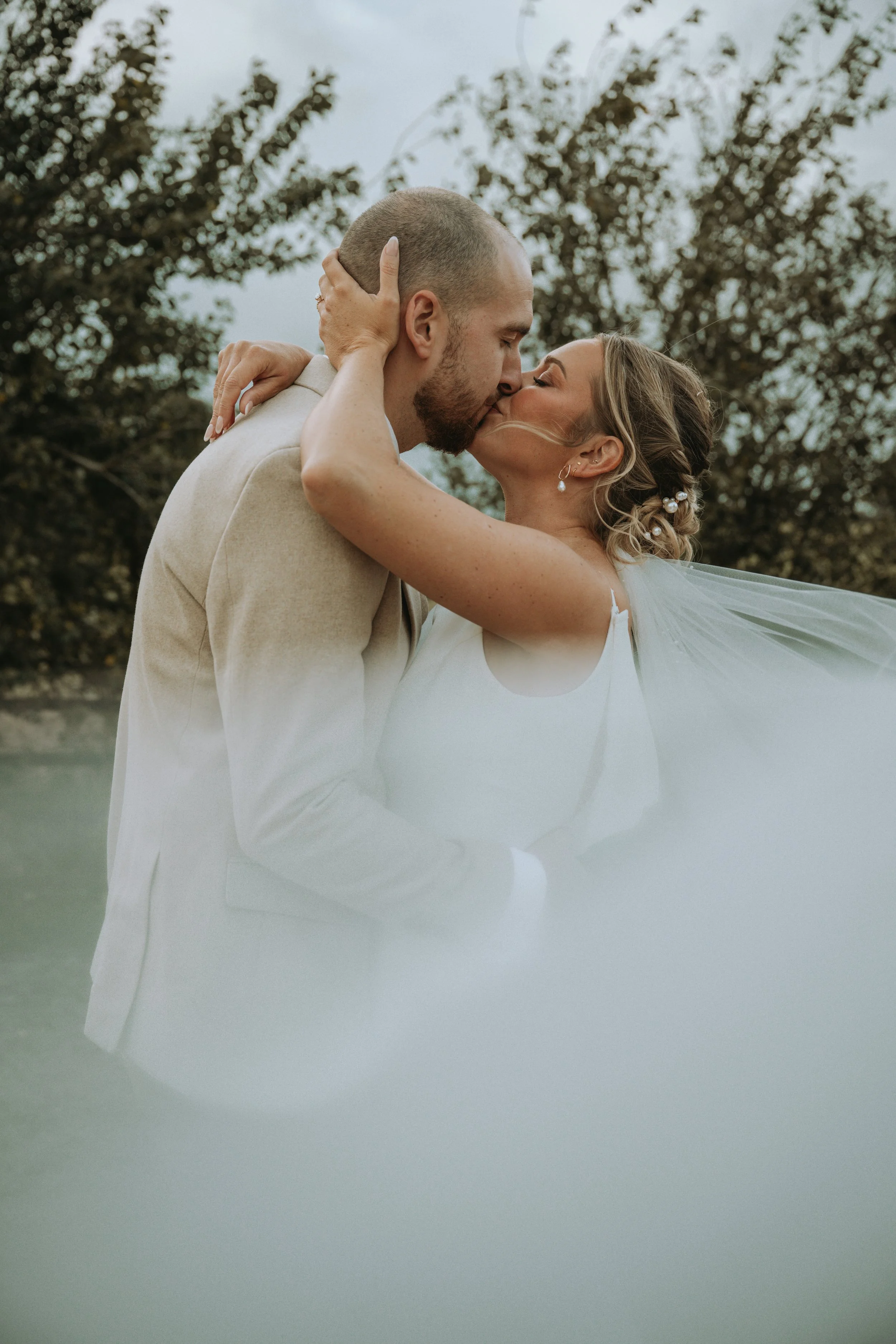 Charlotte + Jordan Previews-10.jpg