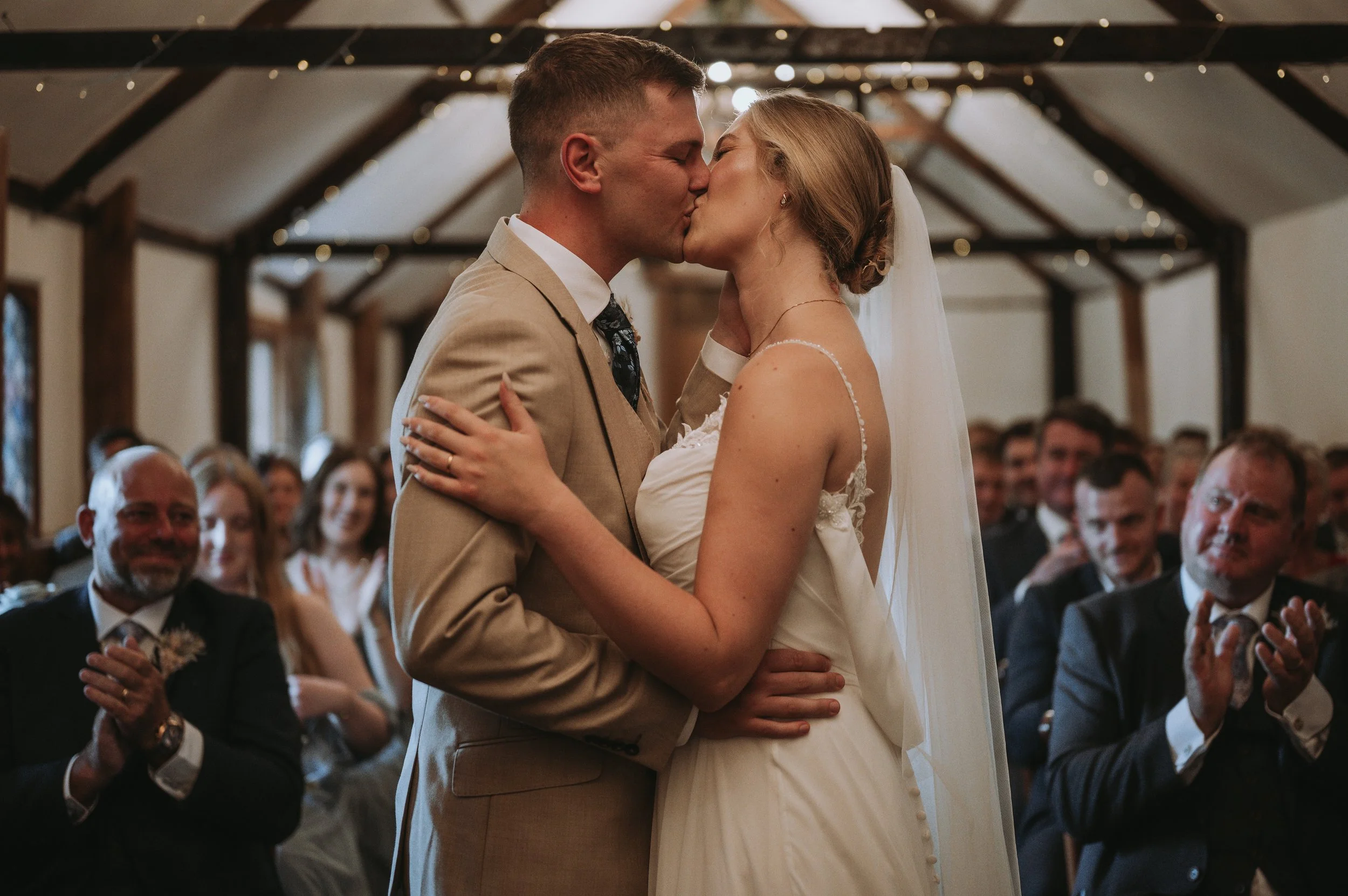 Lauren + Arran Previews-08.jpg