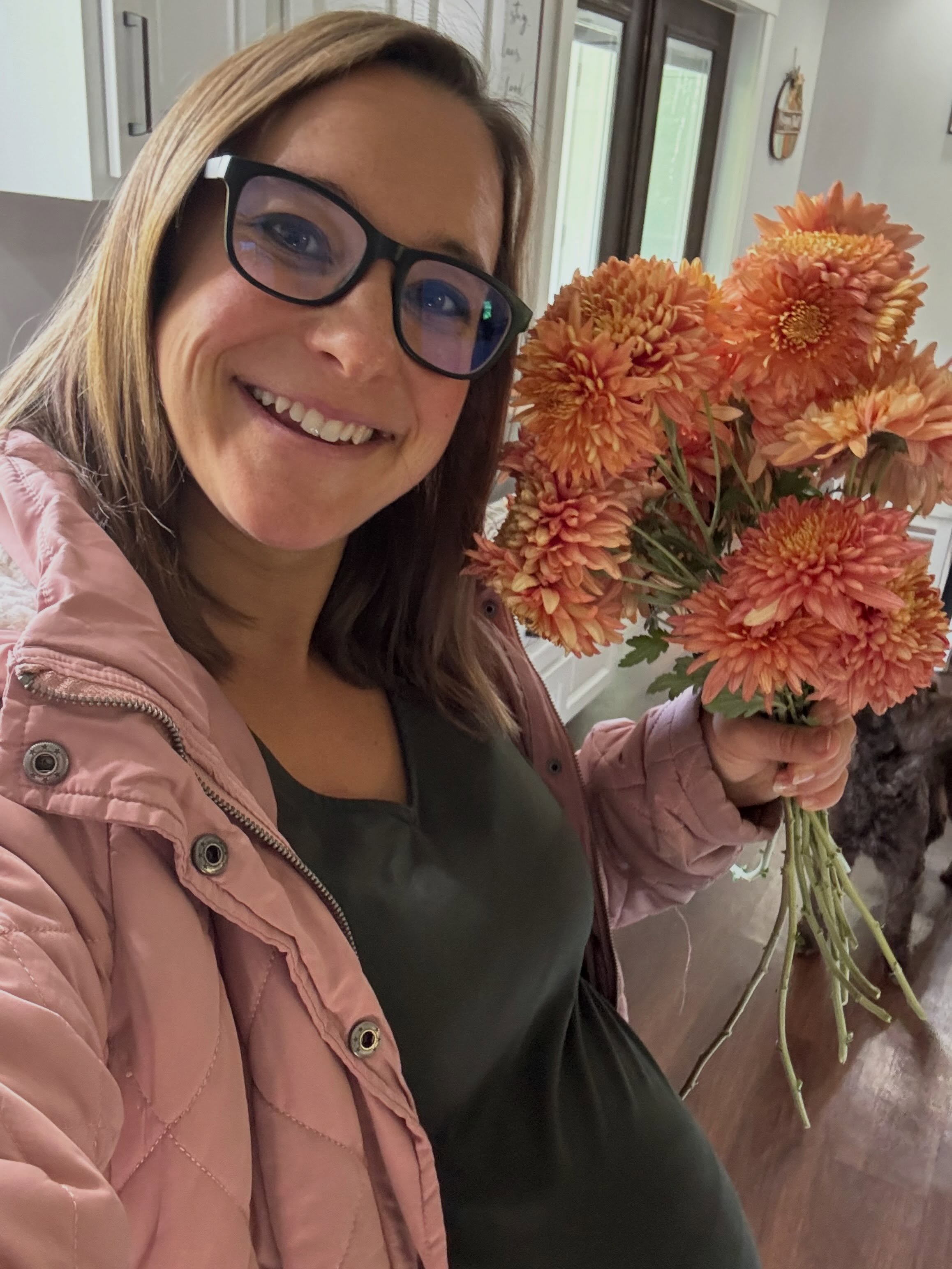 It&rsquo;s International Home Birth Day 🤰🏼🏡👩&zwj;🍼 As a doula, I see birth in a lot of different spaces in a lot of different situations.

I just wish one thing: that everyone could watch the difference between a home and a hospital birth.

Don&